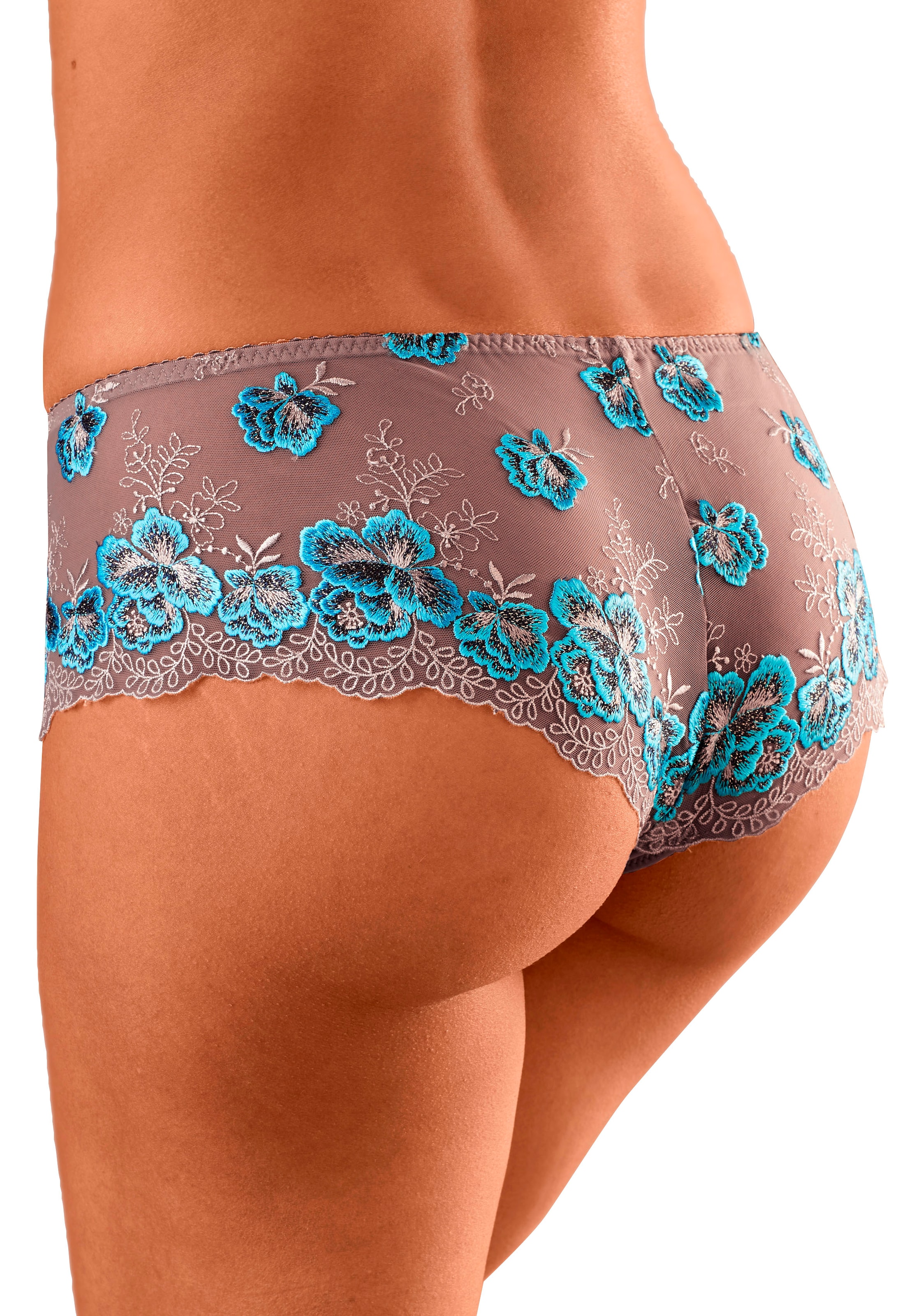 Nuance Panty, mit edler Stickereispitze in floraler Optik