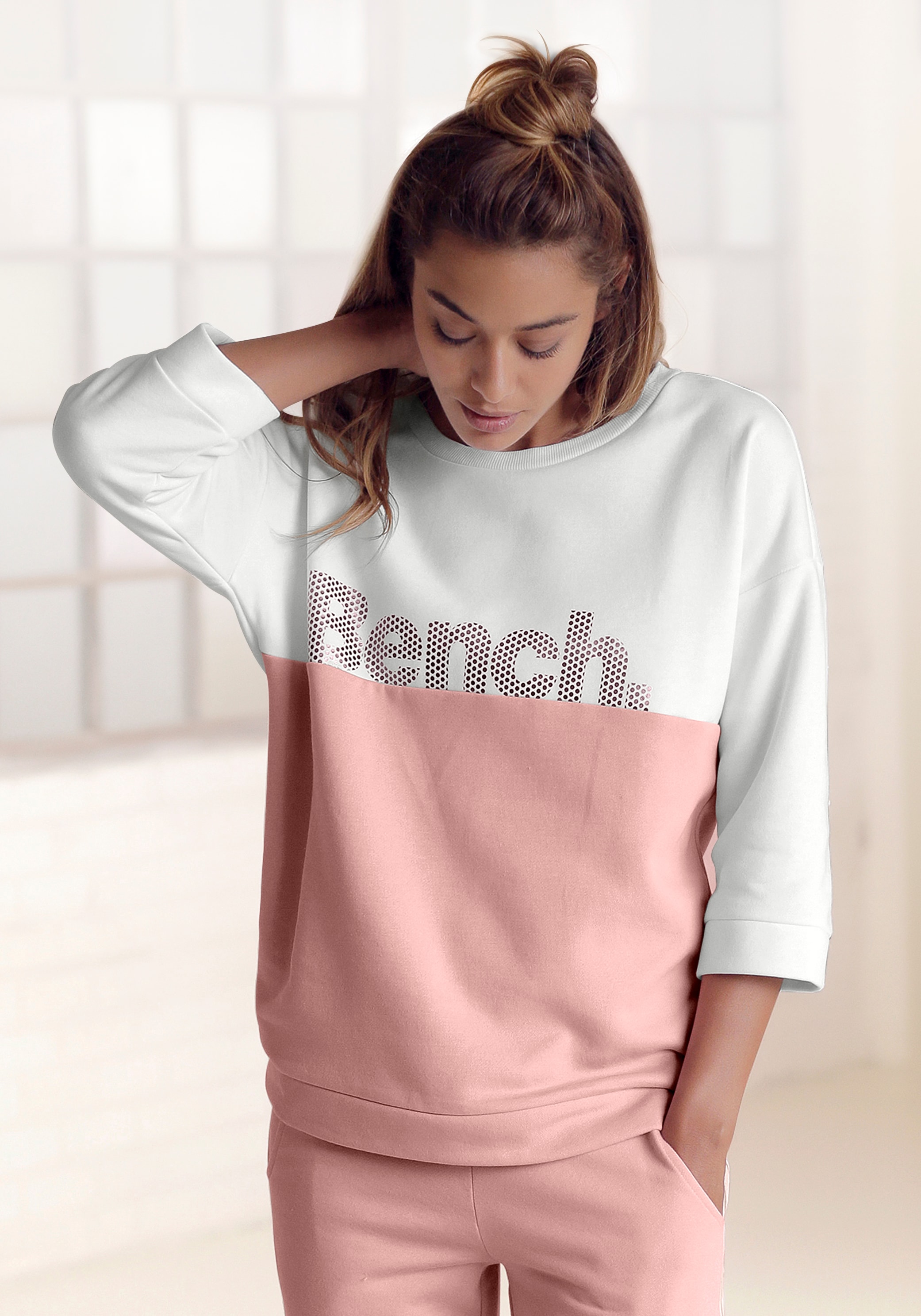 Bench. Sweatshirt, im Colorblocking Design, bei Loungewear, Loungeanzug Schweiz online kaufen Jelmoli-Versand