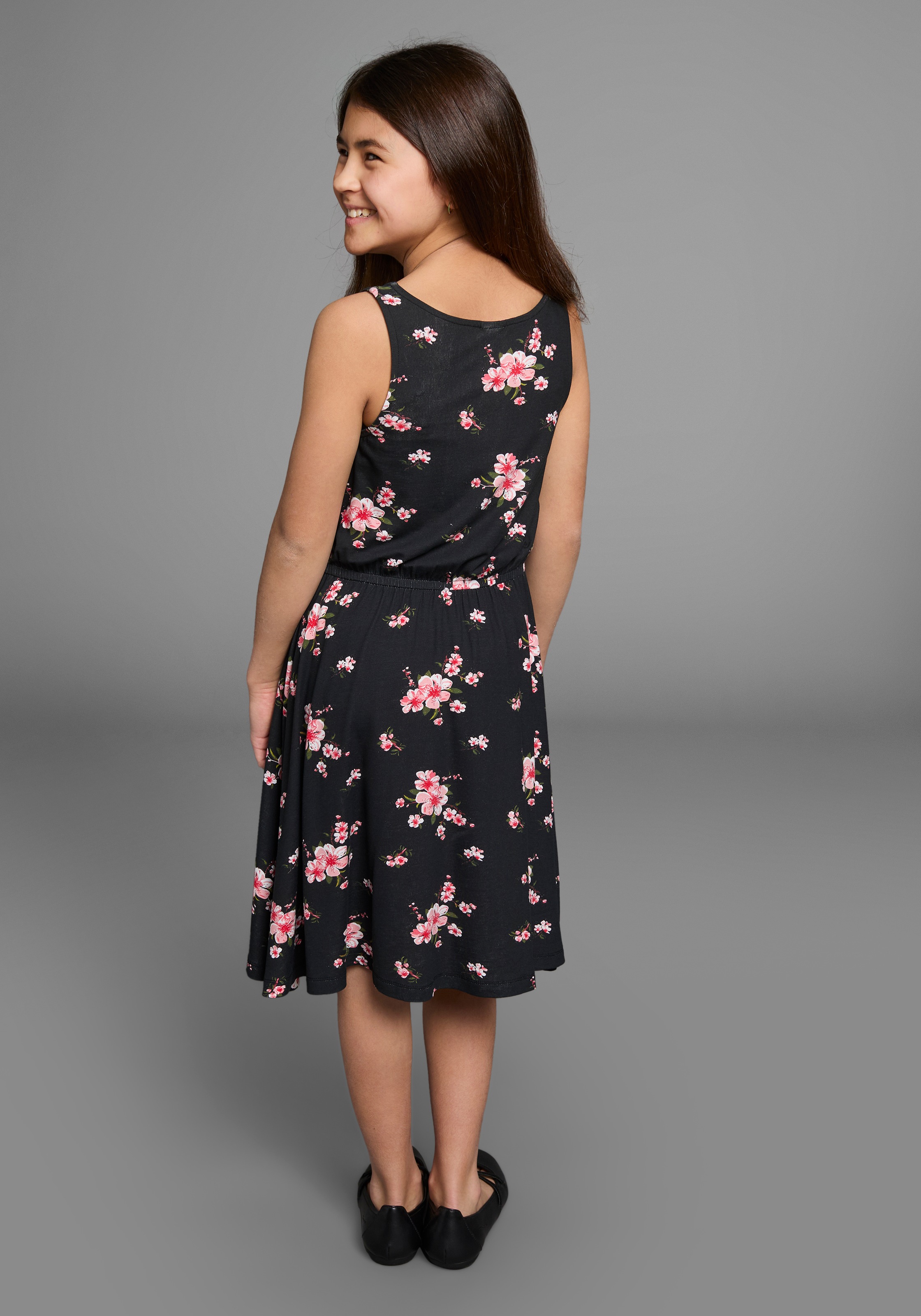 KIDSWORLD Jerseykleid "für Mädchen" sommerlich, kniefrei, floral, aus Viskosemischung, ärmellos