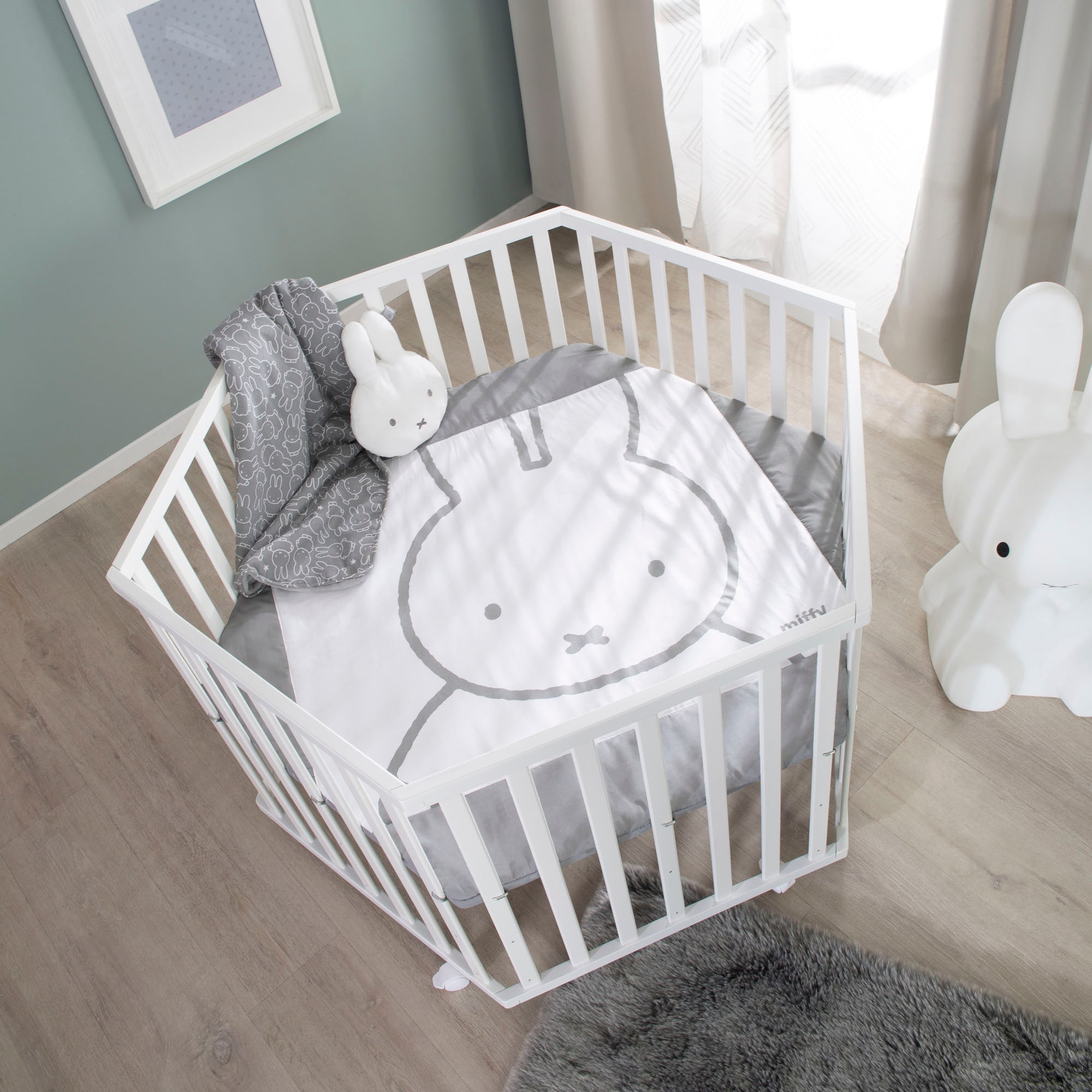 roba® Laufgitter »miffy®, weiss, 6-eckig«, bis 15 kg, mit Stoffeinlage