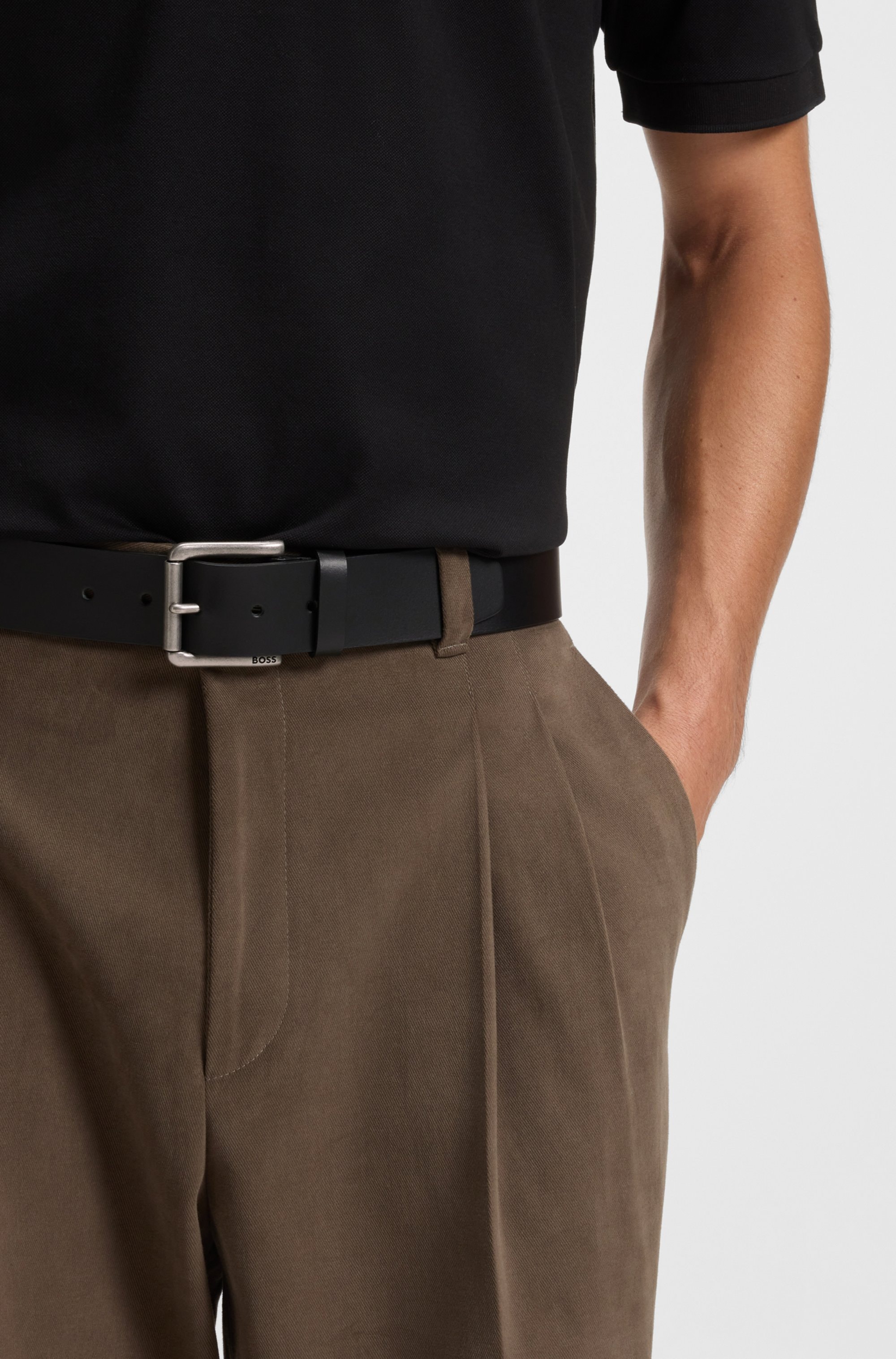 BOSS Ledergürtel »Joris Sz40«, mit Logo auf der Dornschliesse