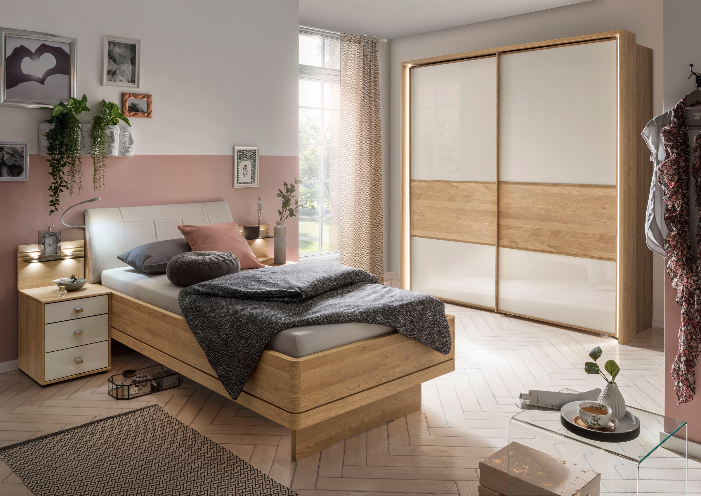 WIEMANN Bett »Kiruna, Bettgestell, Bettrahmen, Eiche Nachbildung, Polsterkopfteil«, (4-fache Liegehöhenverstellung, MADE IN GERMANY), Polsterkopfteil aus Kunstleder, verschiedene Grössen, in Komforthöhe