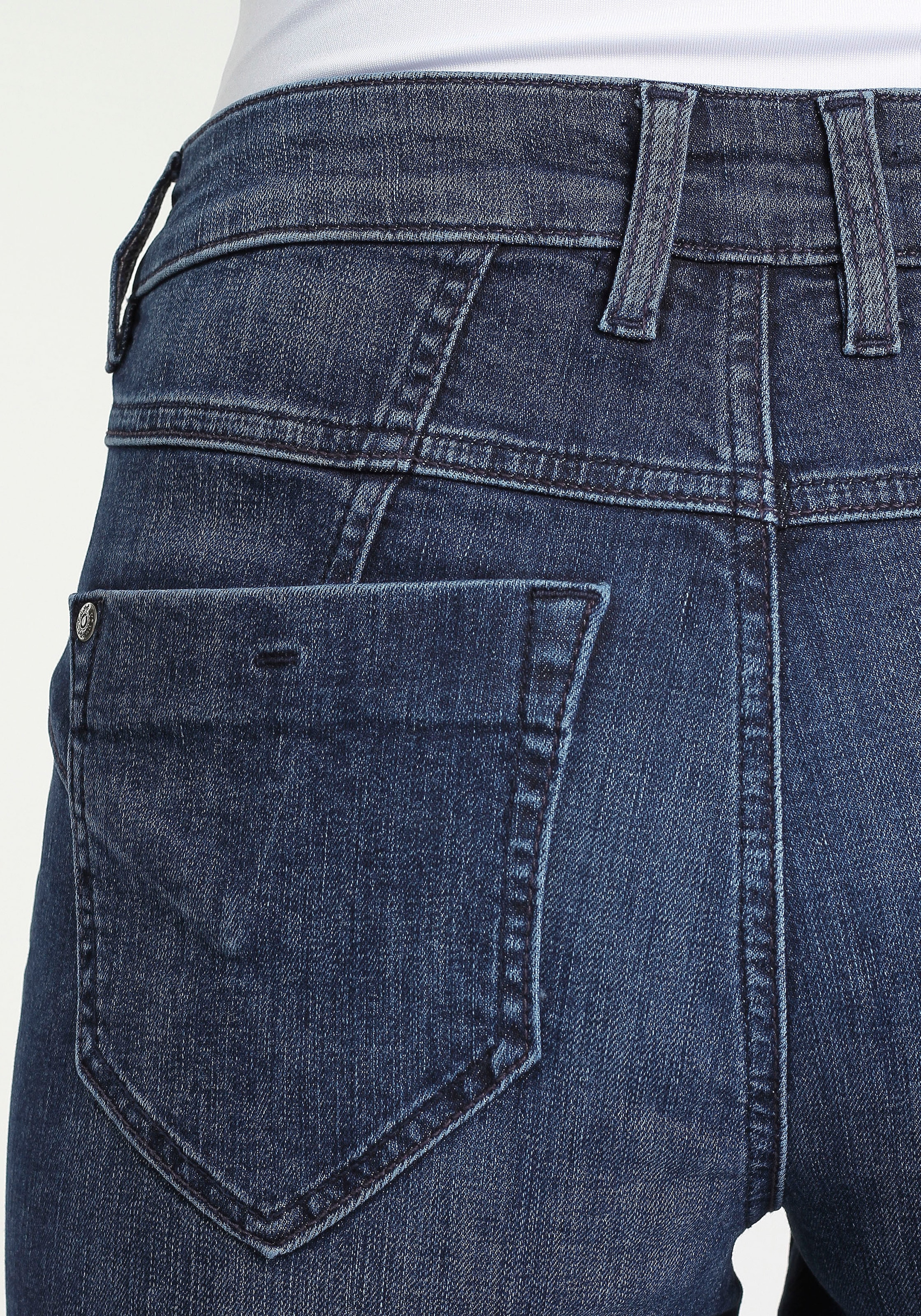 GANG Skinny-fit-Jeans »94MARISSA«, mit modischer V-Passe vorn & hinten  online bestellen bei Jelmoli-Versand Schweiz | Stretchjeans