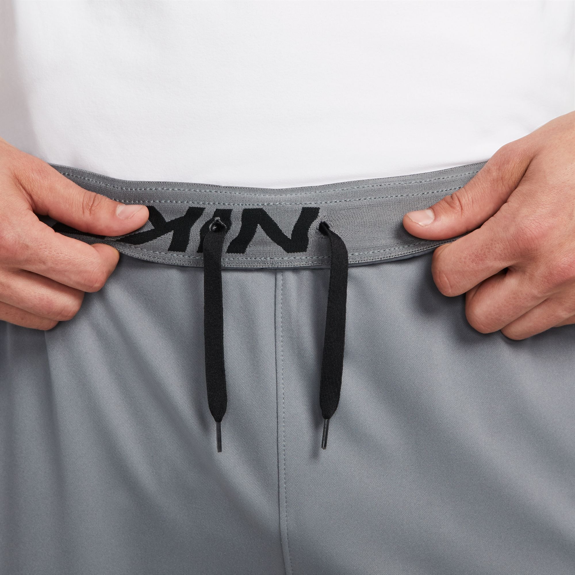 Nike Trainingshose »DRI-FIT TOTALITY MENS TAPERED FITNE«