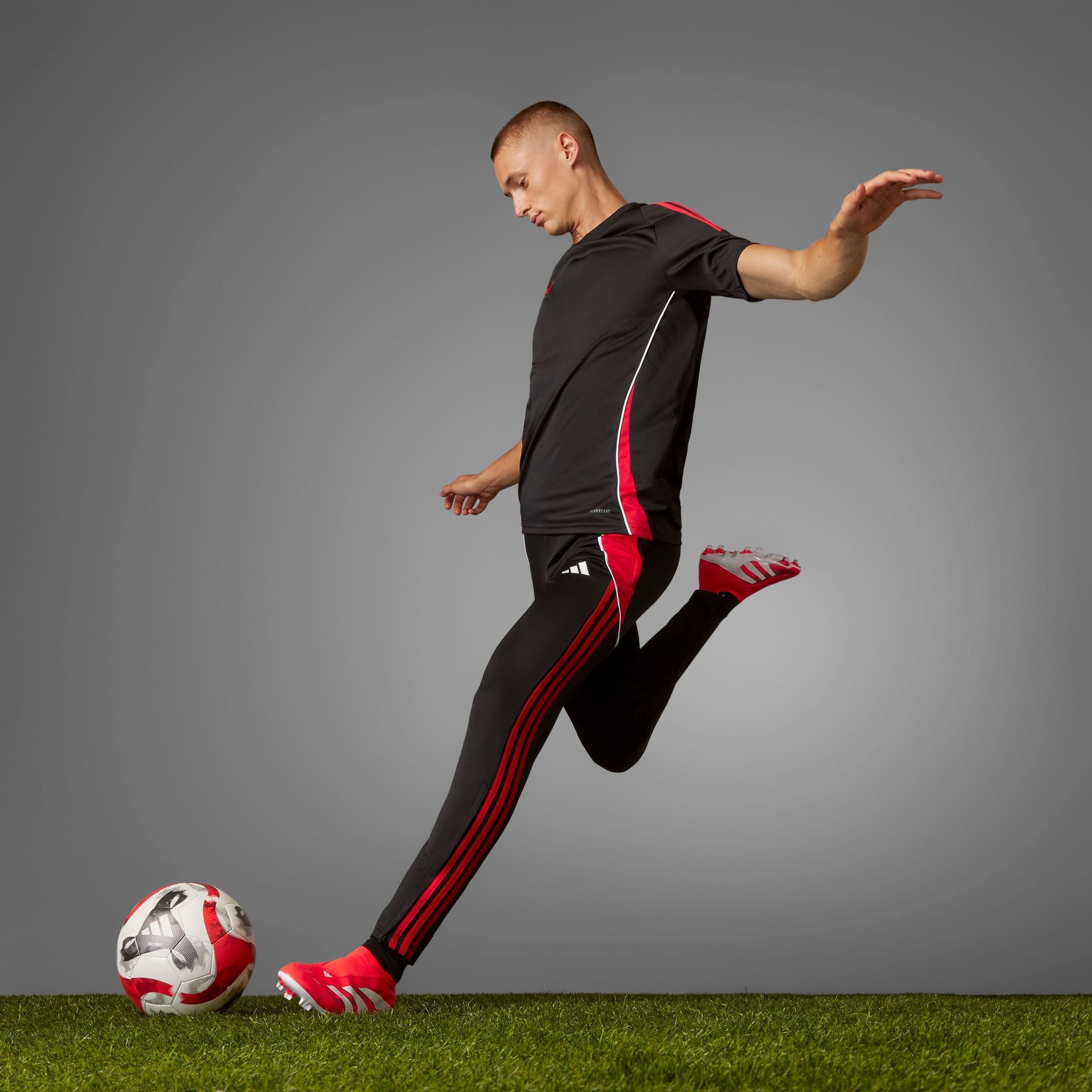 adidas Performance Fussballschuh »PREDATOR LEAGUE LACELESS FG/MG«, für Rasenplätze