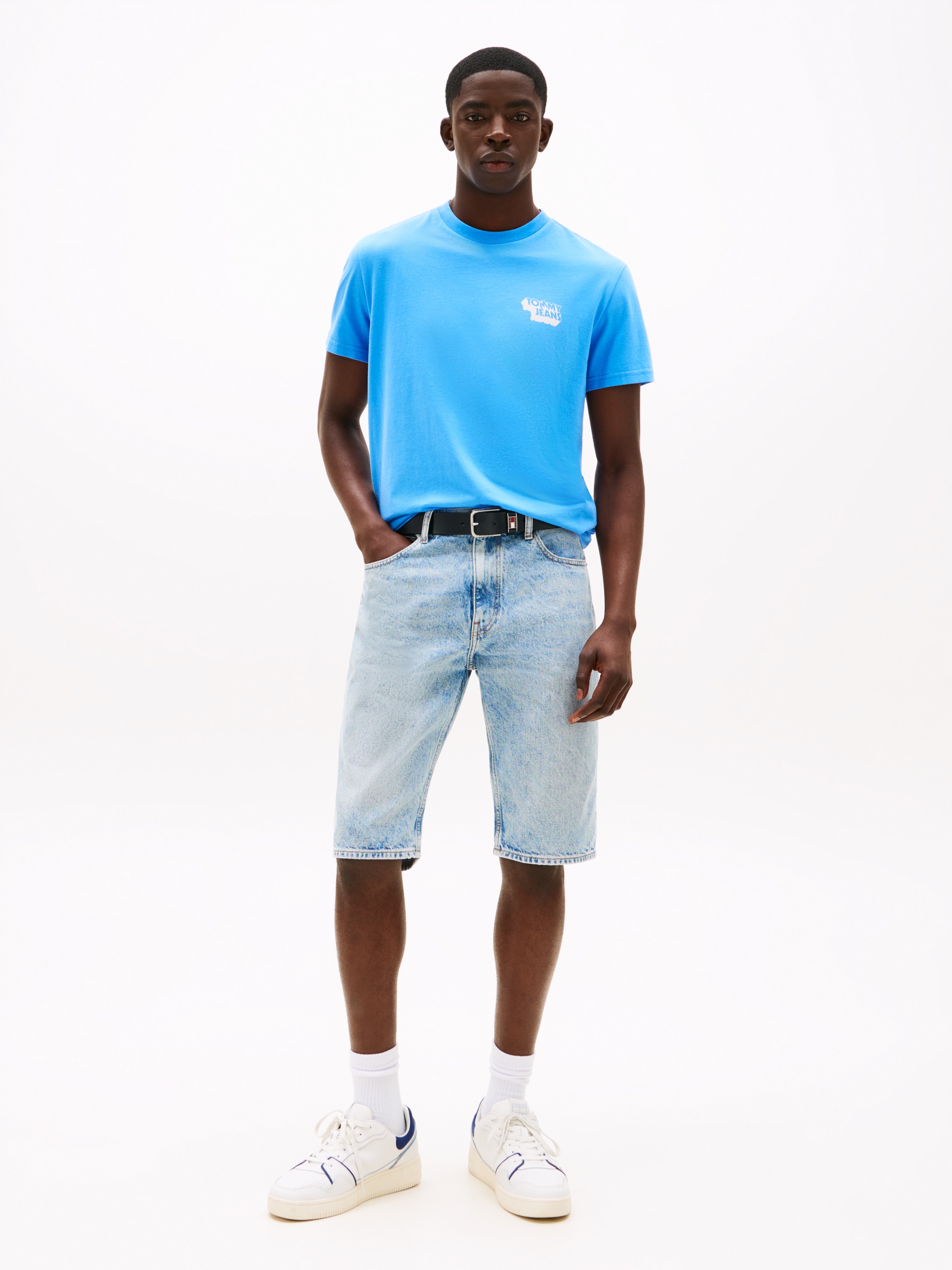 Tommy Jeans T-Shirt »TJM SLIM STACK LOGO TEE EXT«, Mit Rundhalsausschnitt