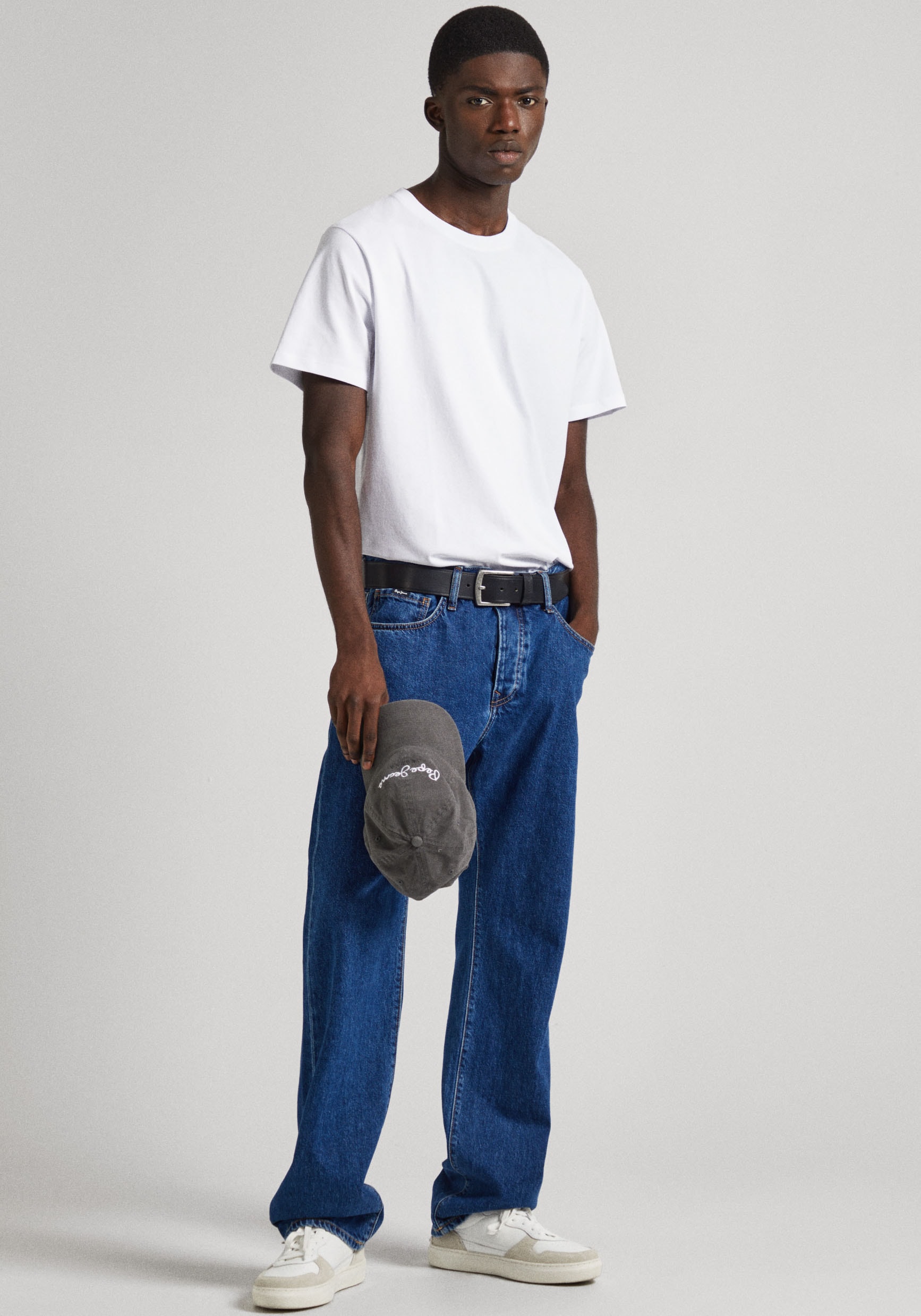 Pepe Jeans T-Shirt »CONNOR«, mit gesticktem Logo auf der Brust