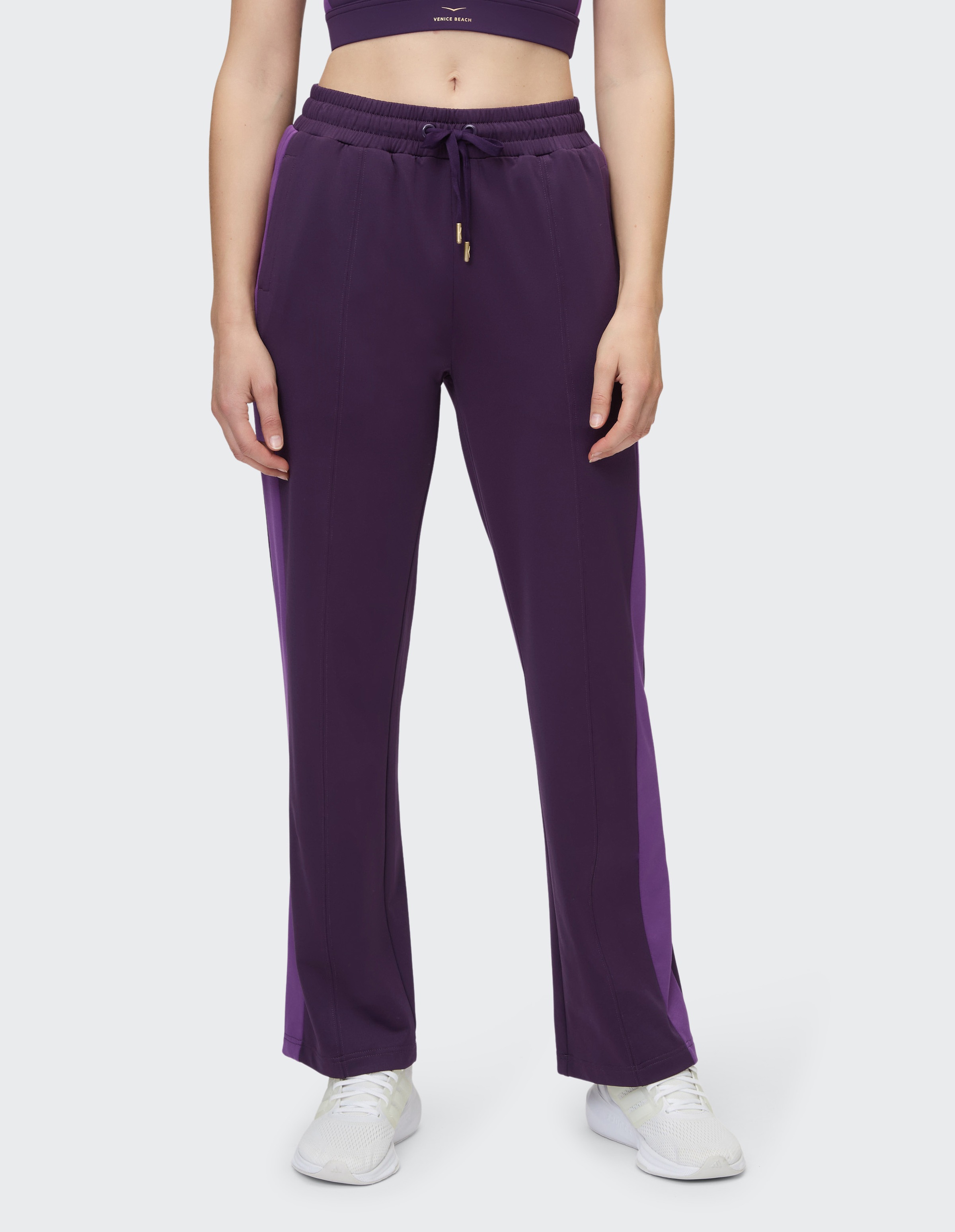 Venice Beach Sweathose "SWEATHOSE TRISHA" sportlicher Stil, für sportliche Looks, aus Polyester und Elasthan