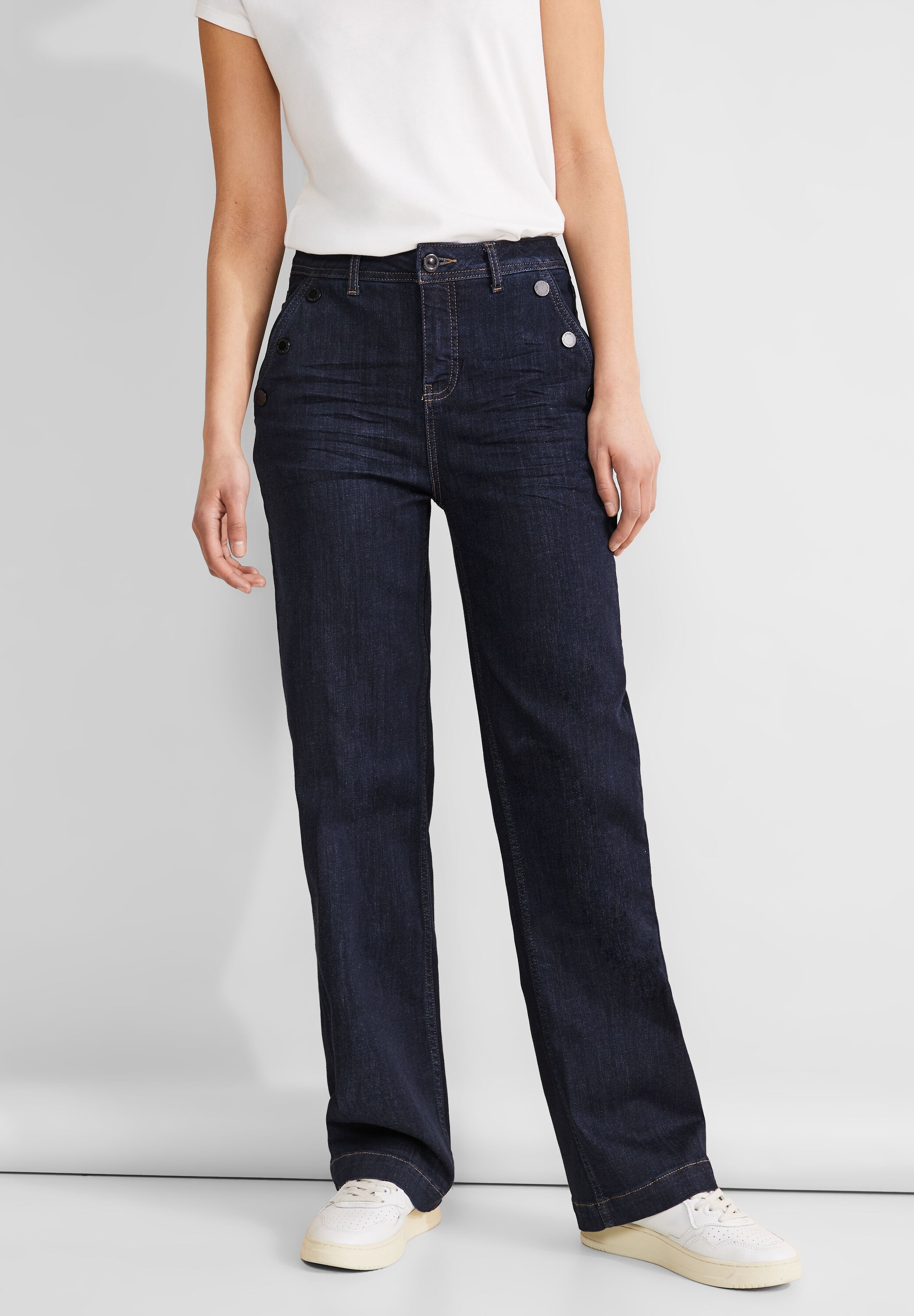 Straight-Jeans, mit Zierknöpfen