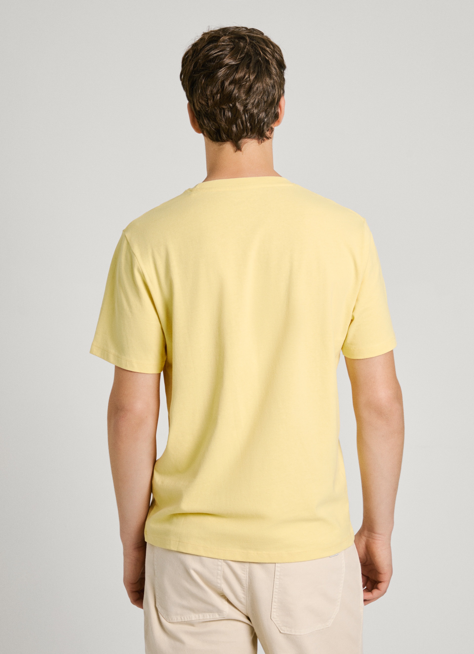 Pepe Jeans T-Shirt »CONNOR«, mit gesticktem Logo auf der Brust