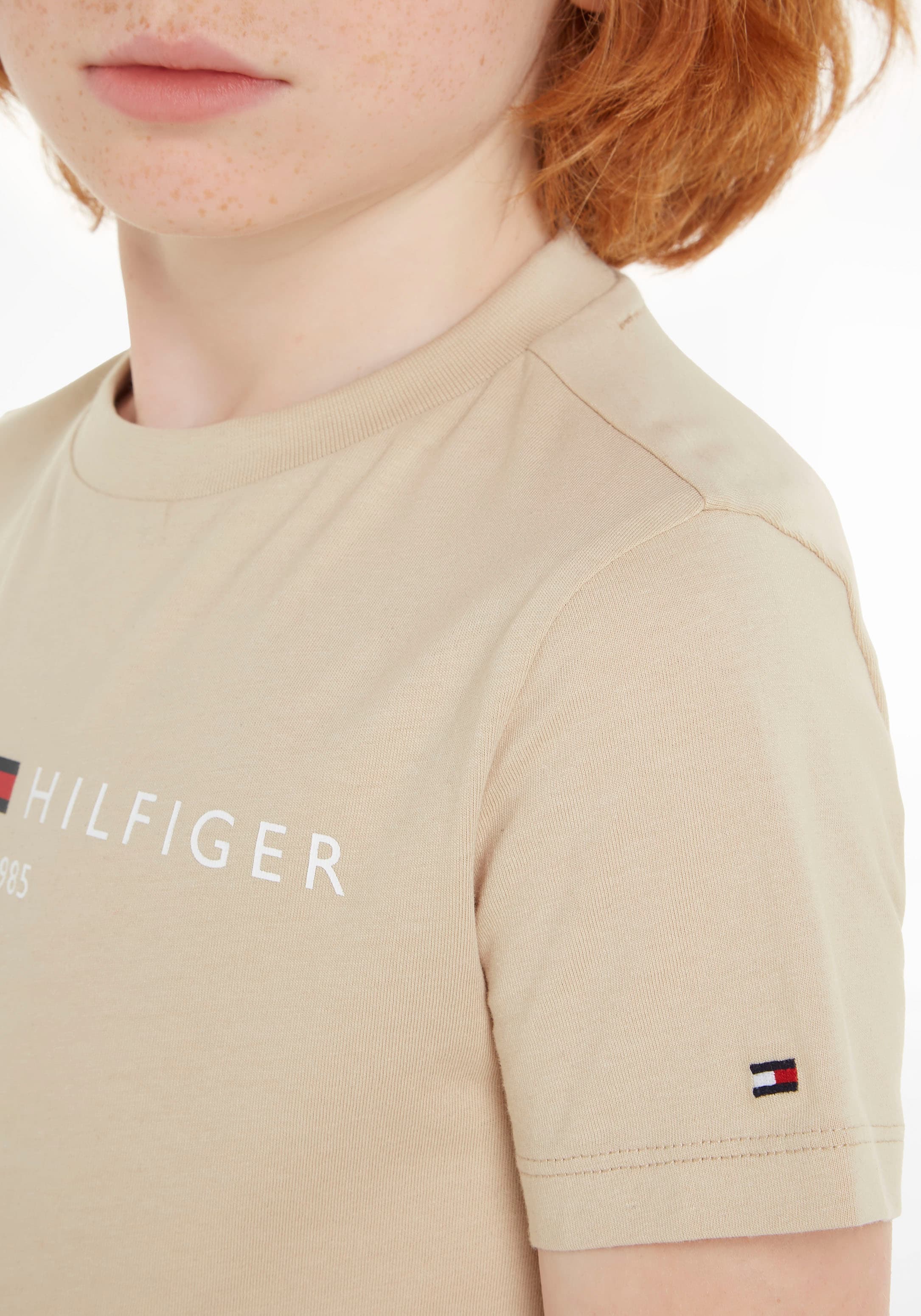 Tommy Hilfiger T-Shirt »U ESSENTIAL TEE S/S«, mit Logodruck