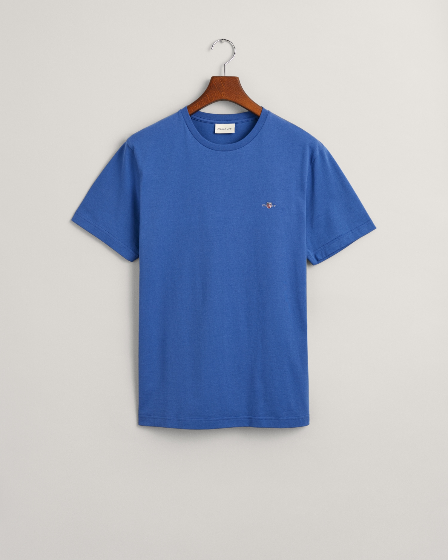 Gant T-Shirt »REG SHIELD SS T-SHIRT«, mit Logostickerei auf der Brust
