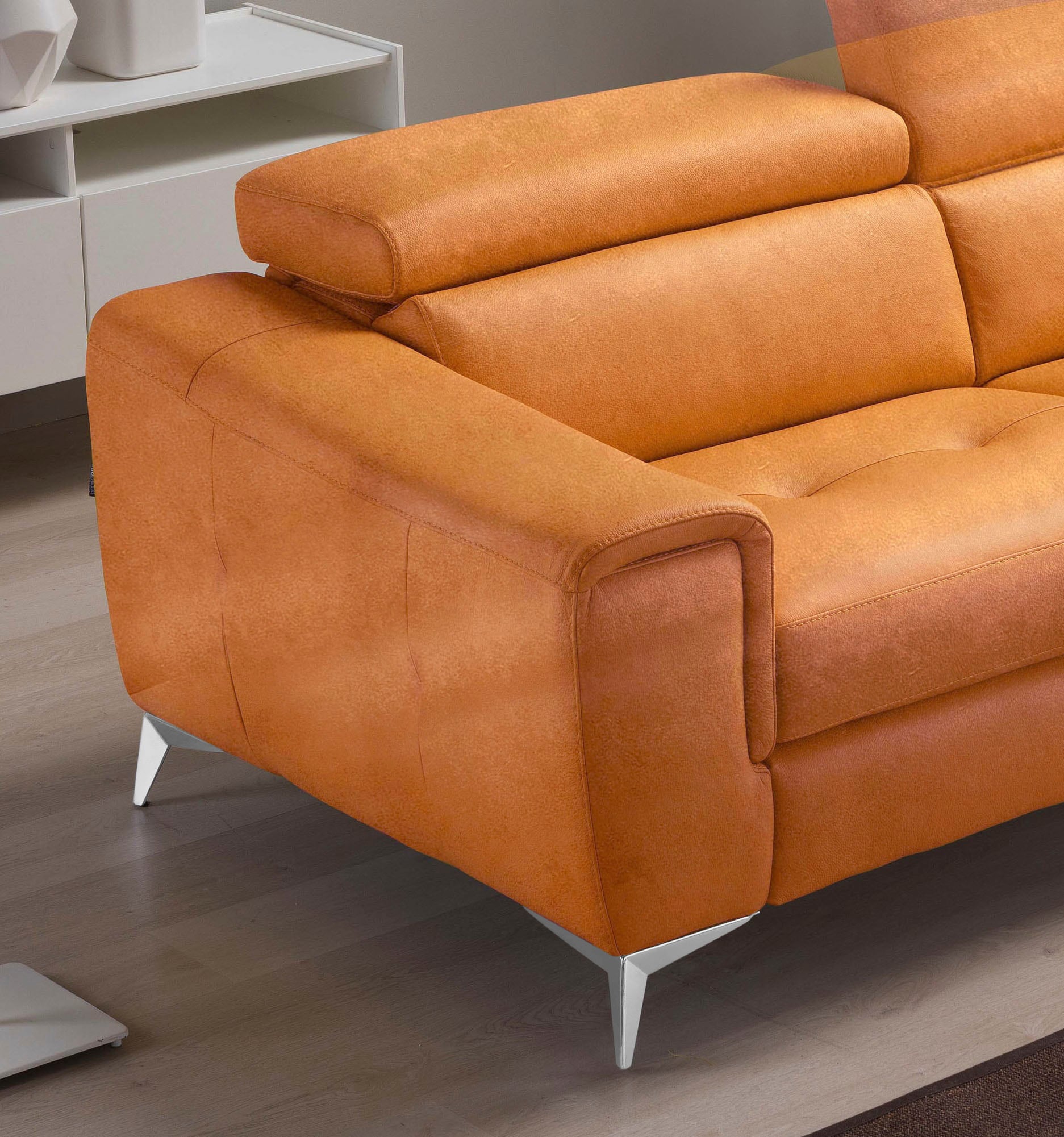 Egoitaliano 2,5-Sitzer »Francine, Designsofa, Loungesofa«, Kopfteile manuell verstellbar, mit edlen Metallfüssen