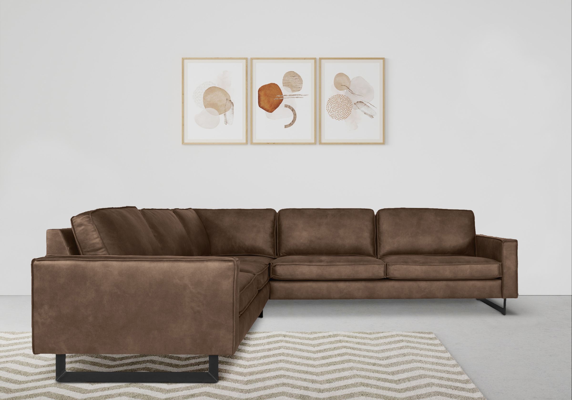 Places of Style Ecksofa »Pinto, XXL, 250/290 cm, langer Schenkel, Ottomane«, Cord, Chenille, Lederoptik, mit Keder, Metallfüsse, Wellenunterfederung