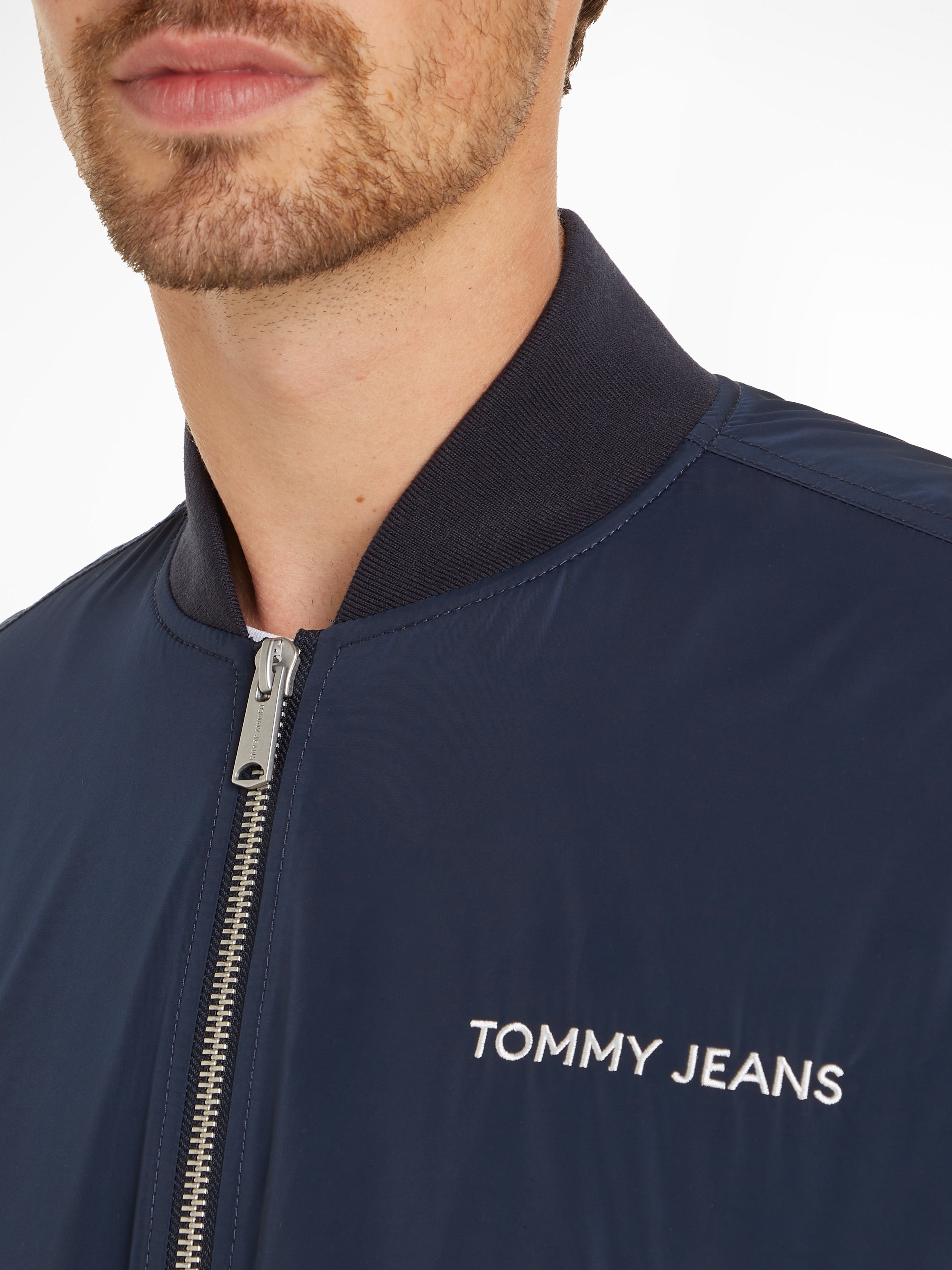 Tommy Jeans Plus Bomberjacke »TJM ENTRY BOMBER EXT«, Grosse Grössen mit Logopatch