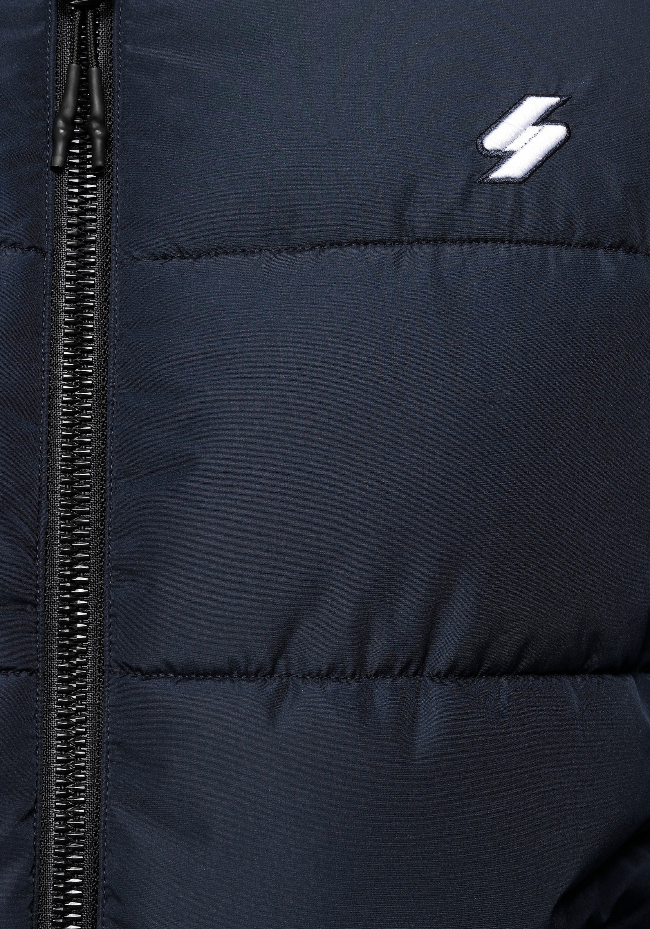 Superdry Steppjacke »HOODED SPORTS PUFFR JACKET«, mit Kapuze, mit kontrastfarbener Stickerei