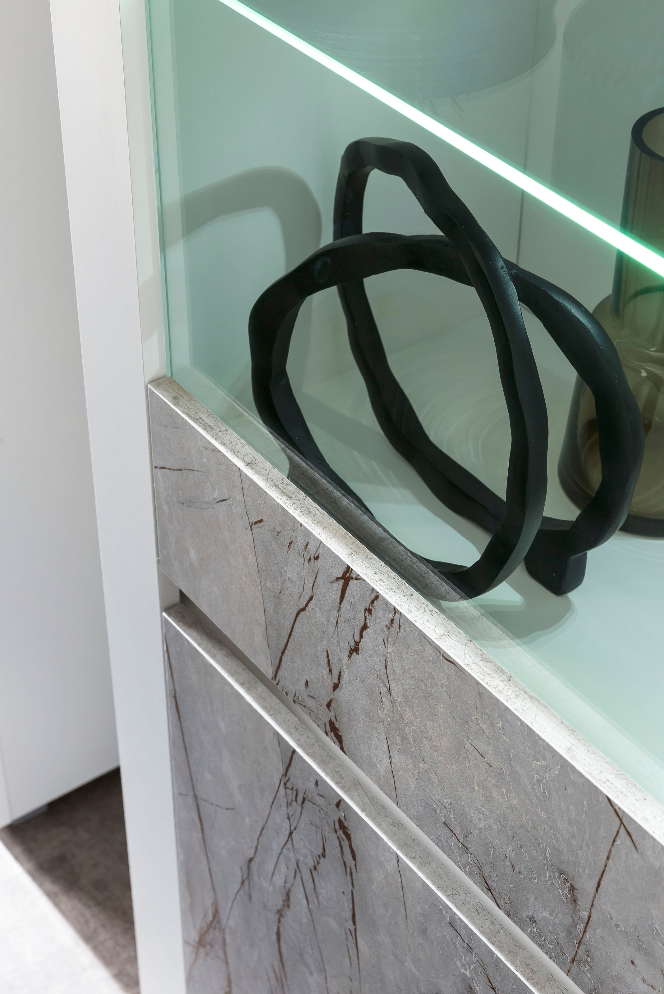 Home affaire Vitrine »Stone Marble«, mit einem edlen Marmor-Optik Dekor, Breite  64 cm online kaufen | Jelmoli-Versand