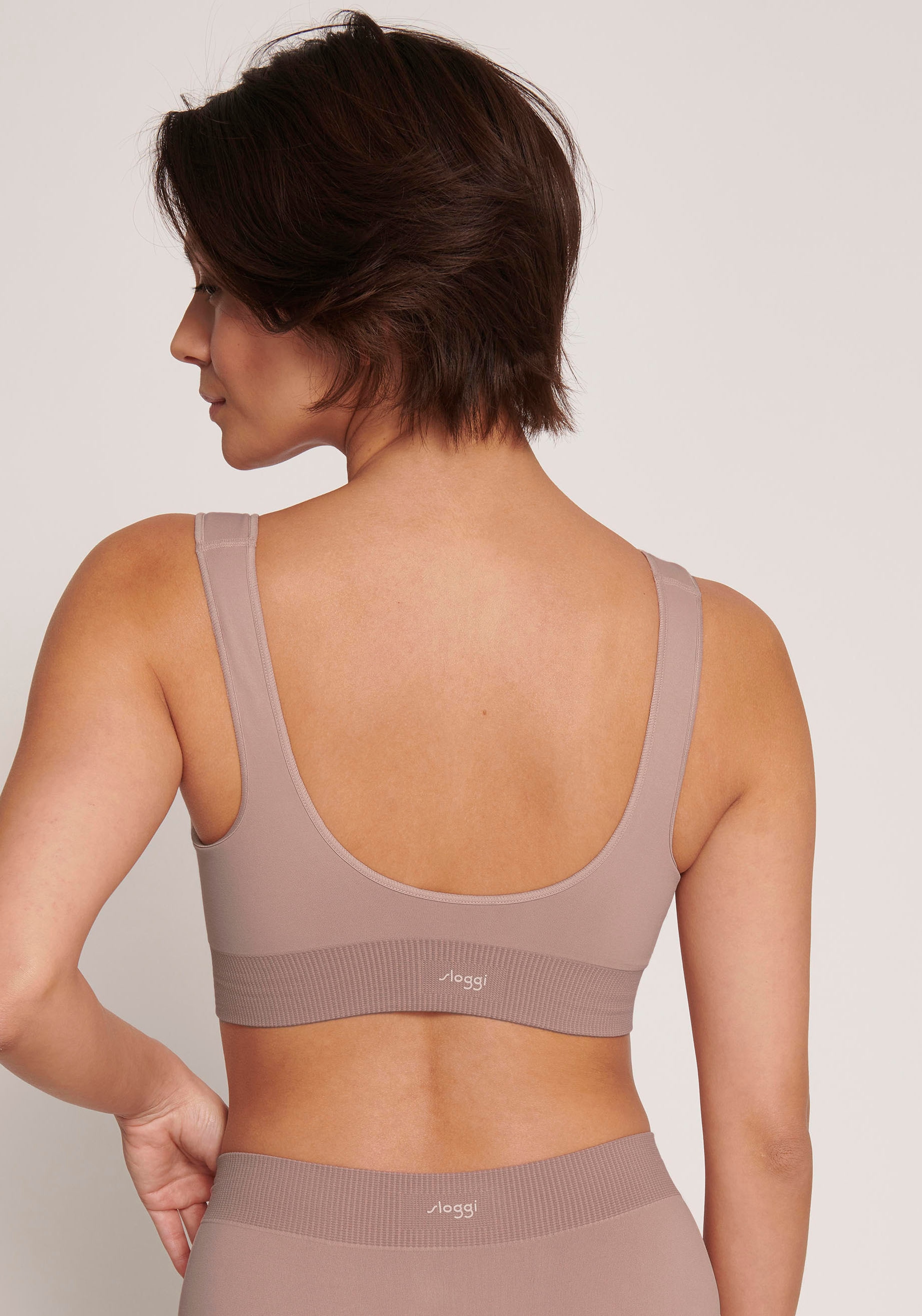 sloggi Bustier »EVER Infused Aloe«, pflegend, leicht, weicher nahtloser Rundstrick, ohne Bügel