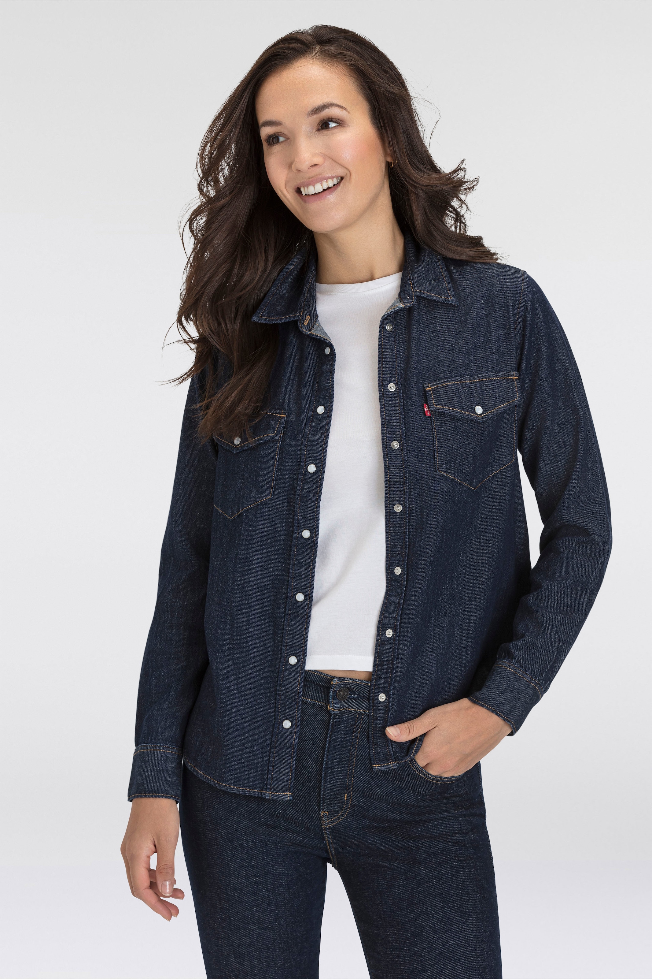 Levi's® Jeansbluse »ESSENTIAL WESTERN«, mit Brusttaschen mit Druckknöpfen