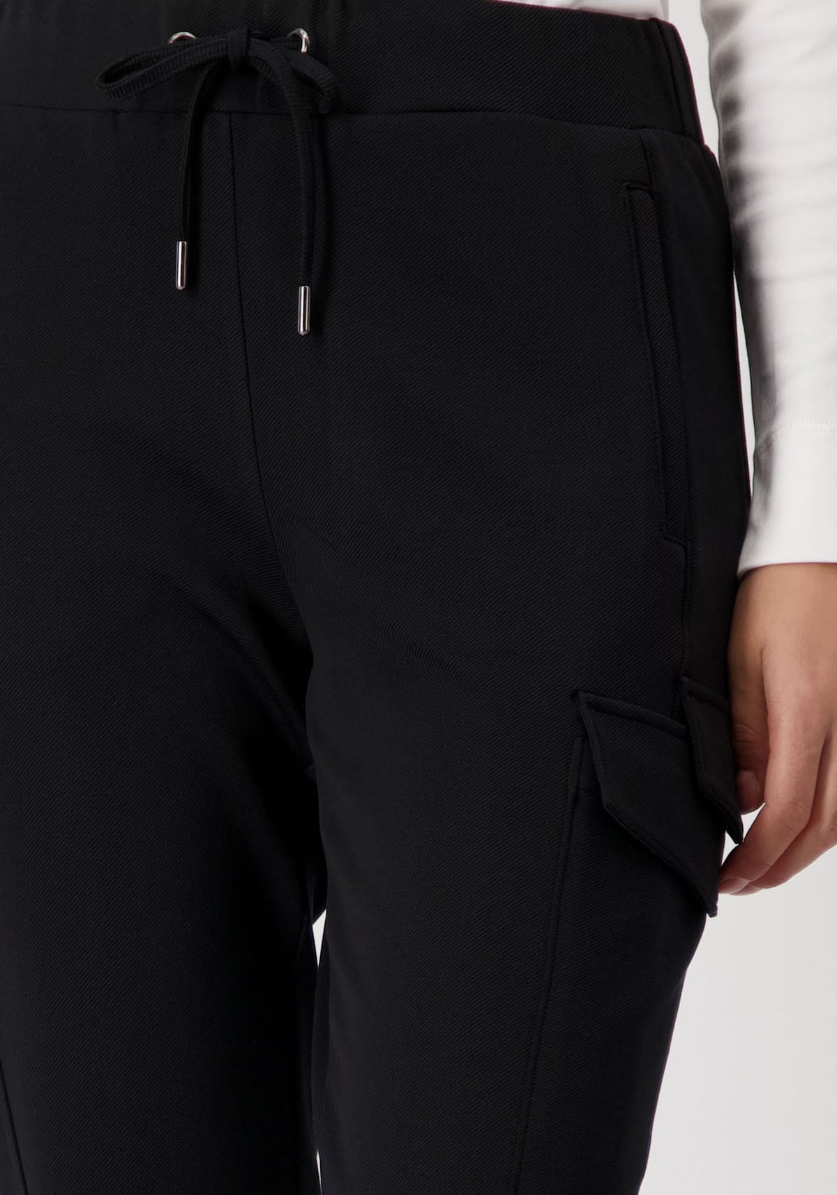 Monari Jogger Pants, mit aufgesetzter Pattentasche