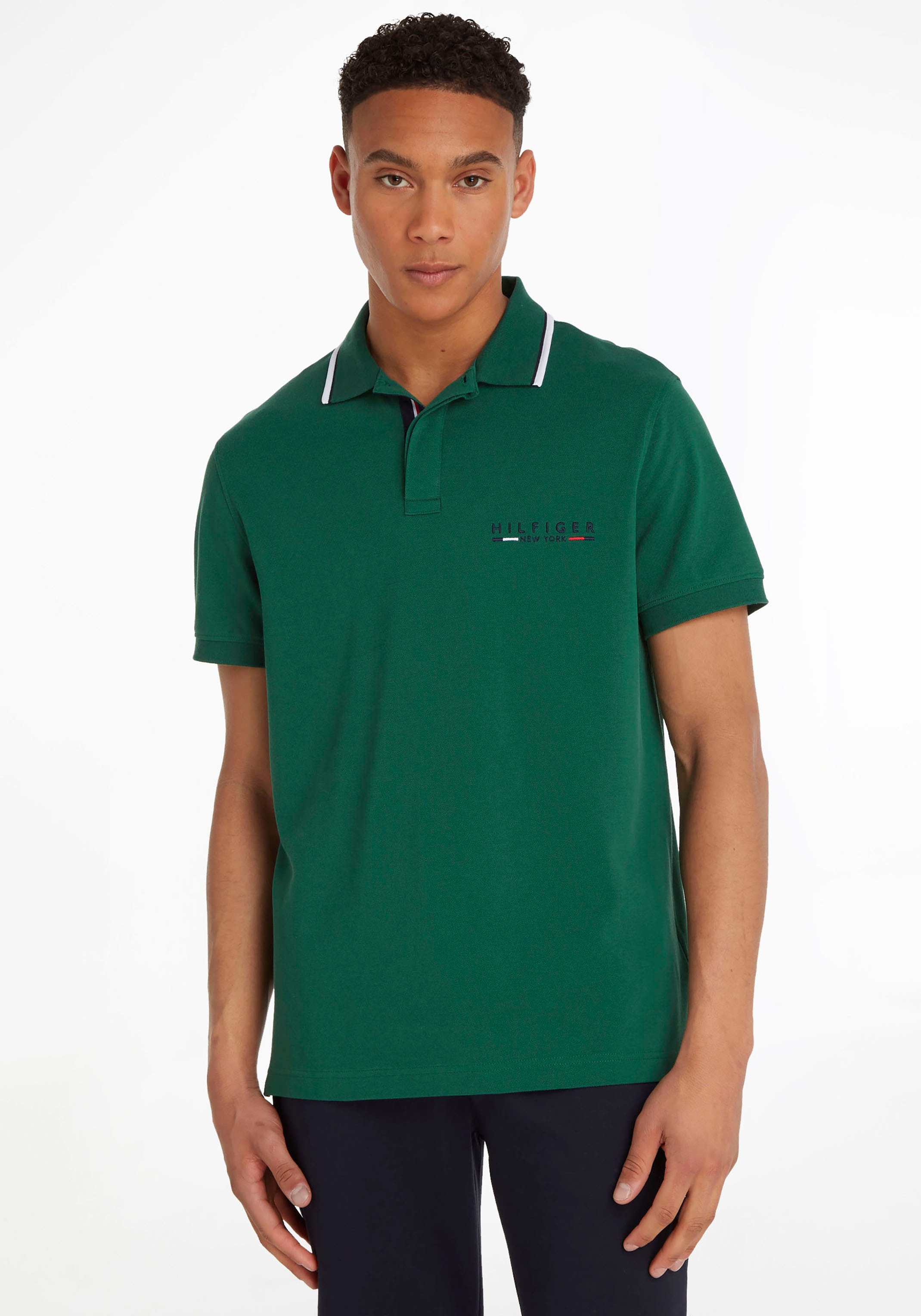 Tommy Hilfiger Poloshirt »BRAND LOVE LOGO REG POLO«, mit Logotape am Kragen  online bestellen | Jelmoli-Versand | Poloshirts