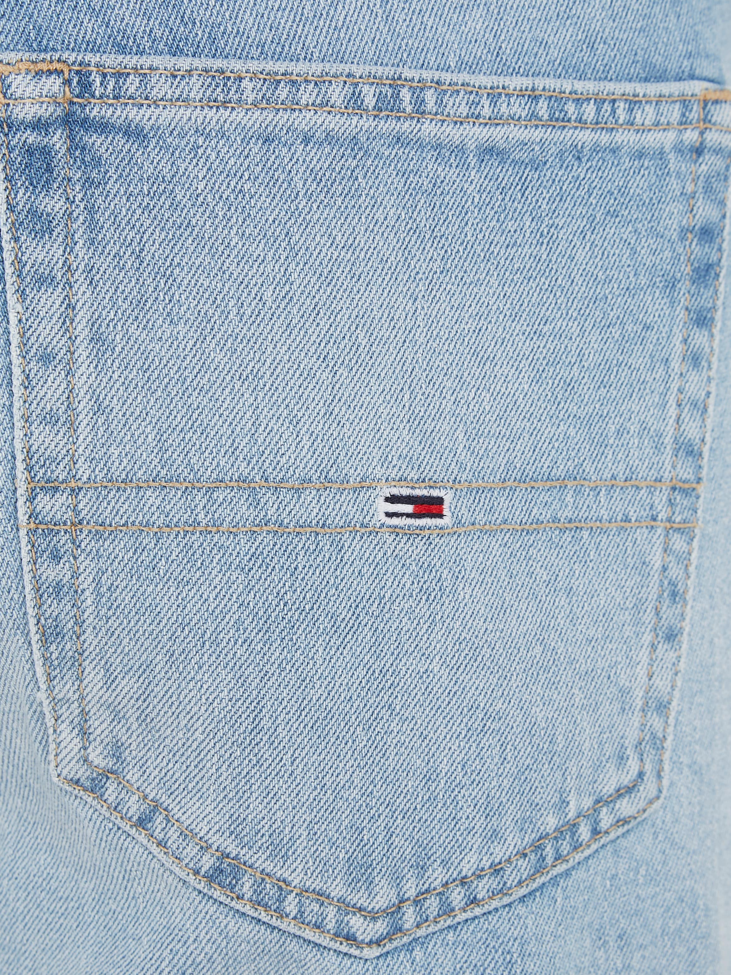 Tommy Jeans Regular-fit-Jeans »RYAN RGLR STRGHT«, mit Logoprägung