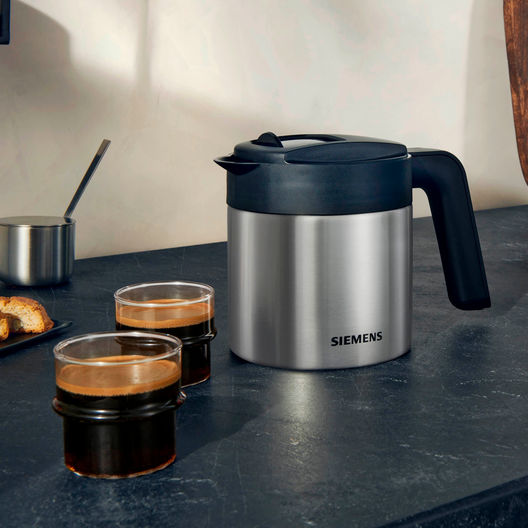 SIEMENS Isolierkanne »TZ40001«, 1 l, Thermokanne passend zu Siemens Vollautomaten: EQ500, EQ700, EQ9 plus