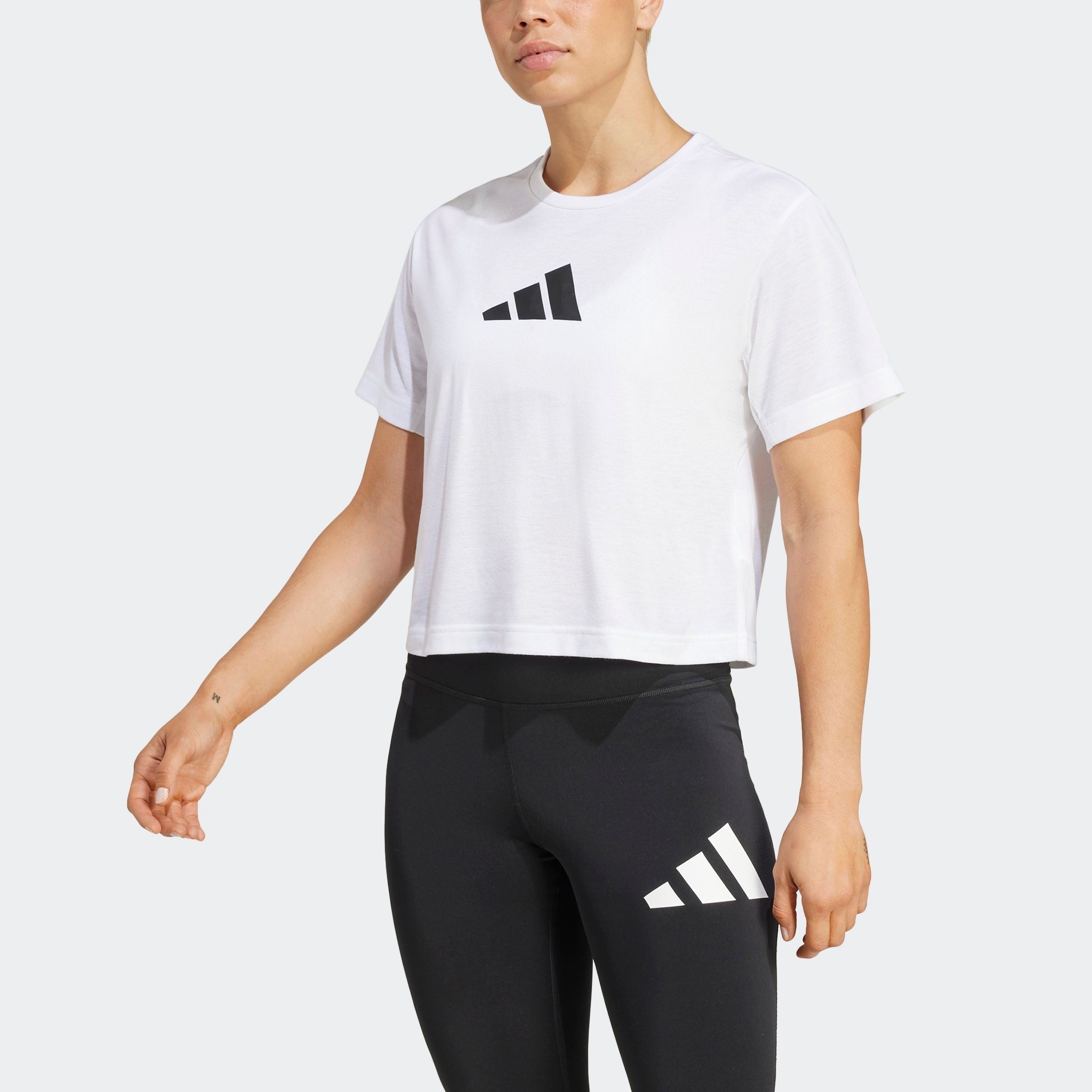 adidas Performance T-Shirt »TR-ES BL TEE«, Trainingsshirt, Feuchtigkeitsabsorbierendes Material