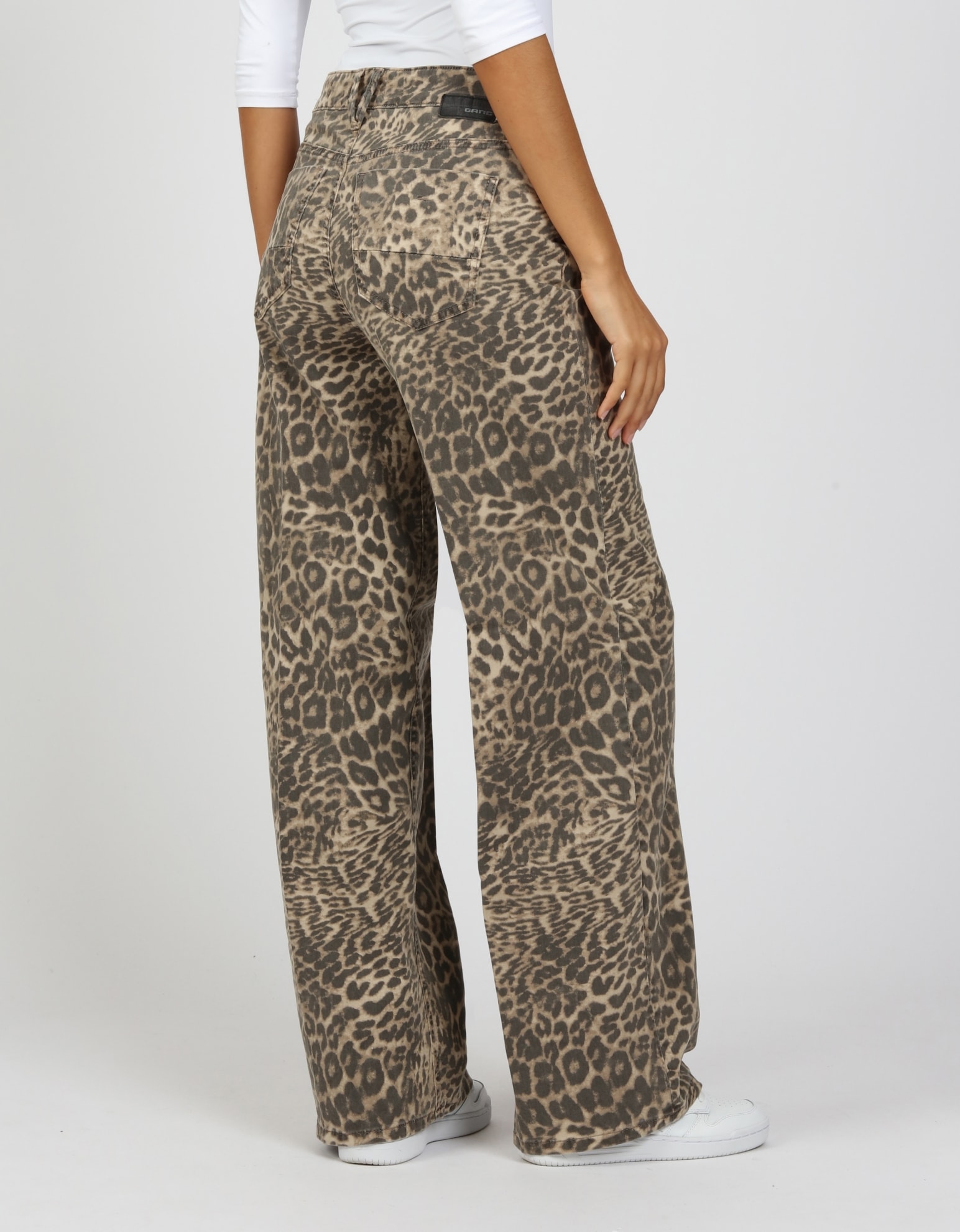 GANG 5-Pocket-Jeans »94CARLOTTA«, Wide Fit im angesagten Leo Muster