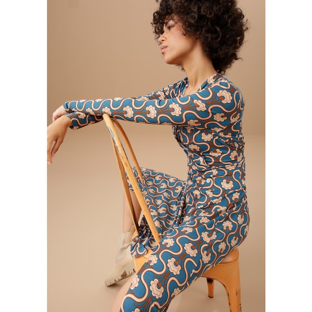 Aniston CASUAL Jerseykleid, mit trendigem Retromuster bedruckt online  bestellen | Jelmoli-Versand