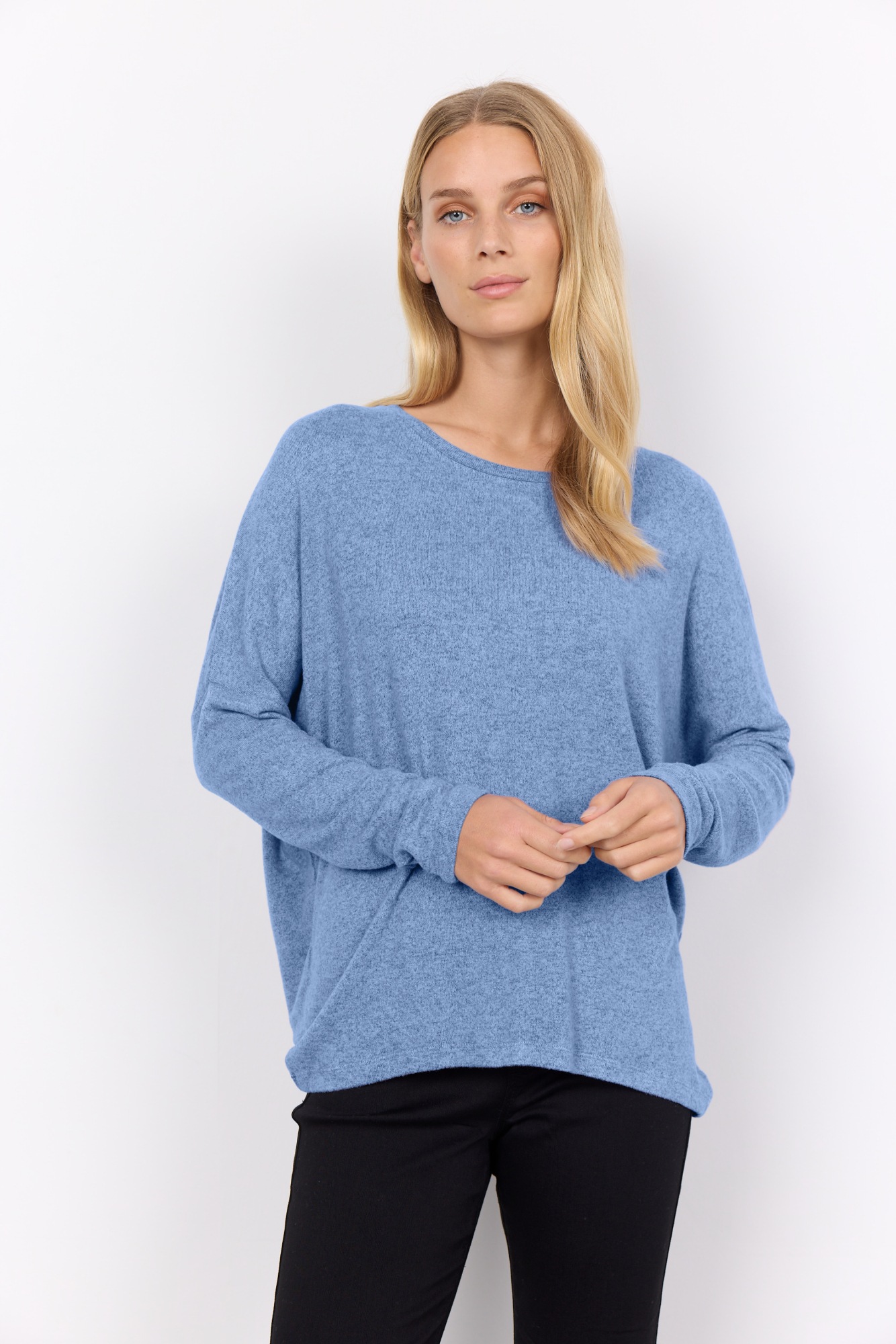 soyaconcept Rundhalsshirt »SC-BIARA 1« bequemer Pullover, elastische Viskose-Qualität in melierter Optik