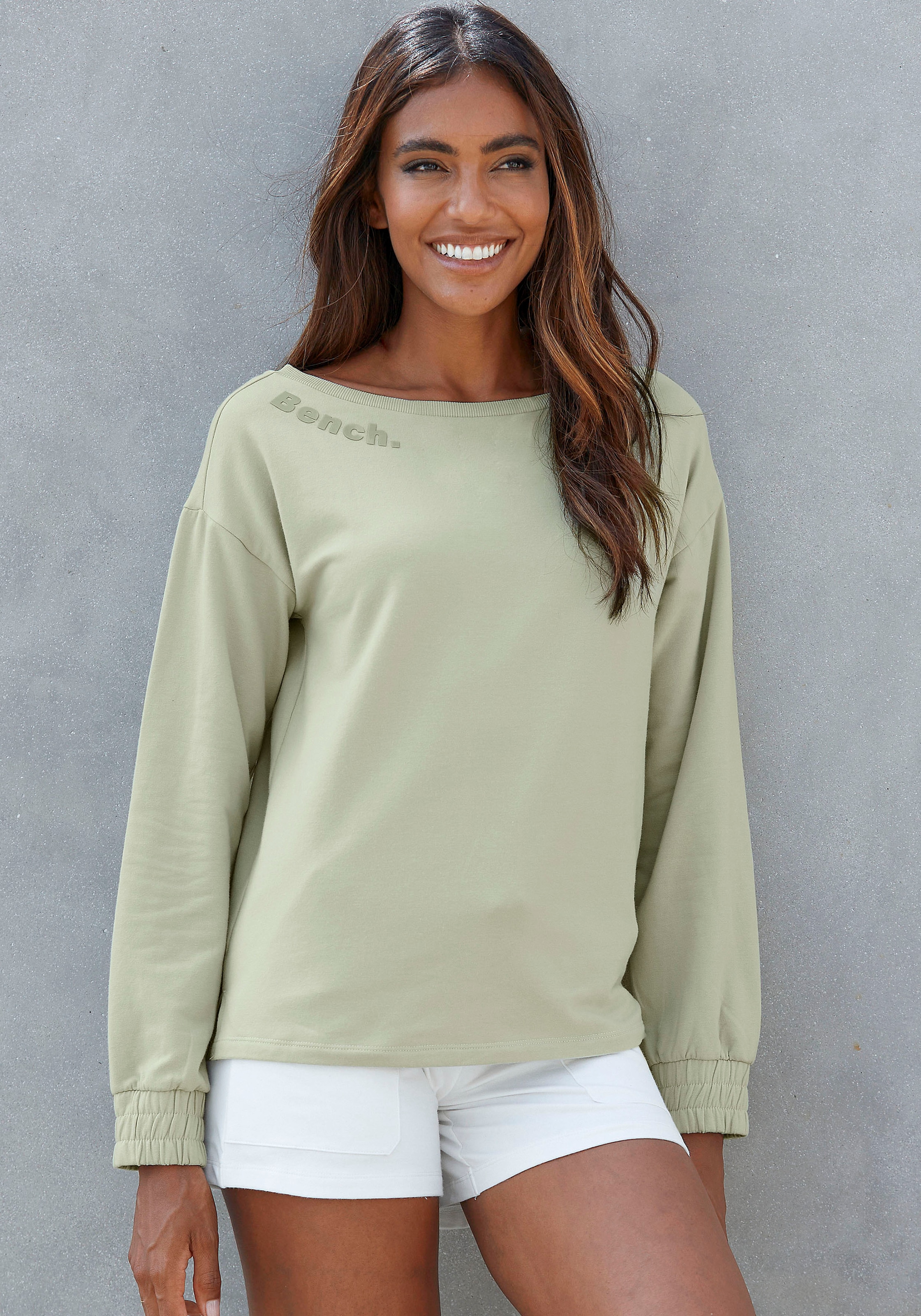 Bench. Loungewear Sweatshirt, mit kaufen online gerafften Jelmoli-Versand bei Loungeanzug Ärmelbündchen, Schweiz