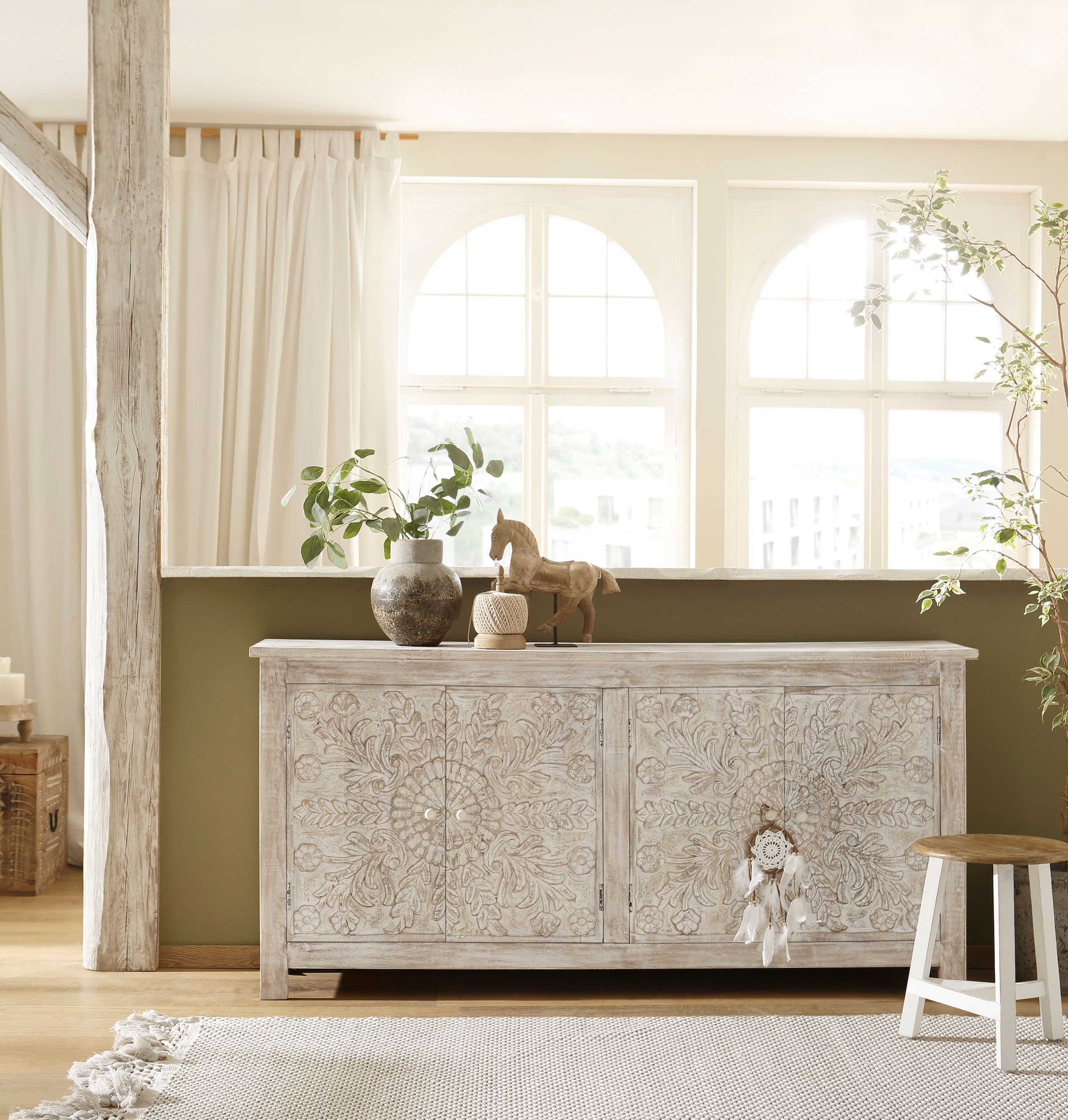 cm Schnitzereien, mit Home | online 175 aus Mangoholz, massiven affaire dekorativen Breite bestellen Sideboard Jelmoli-Versand »Fenris«,