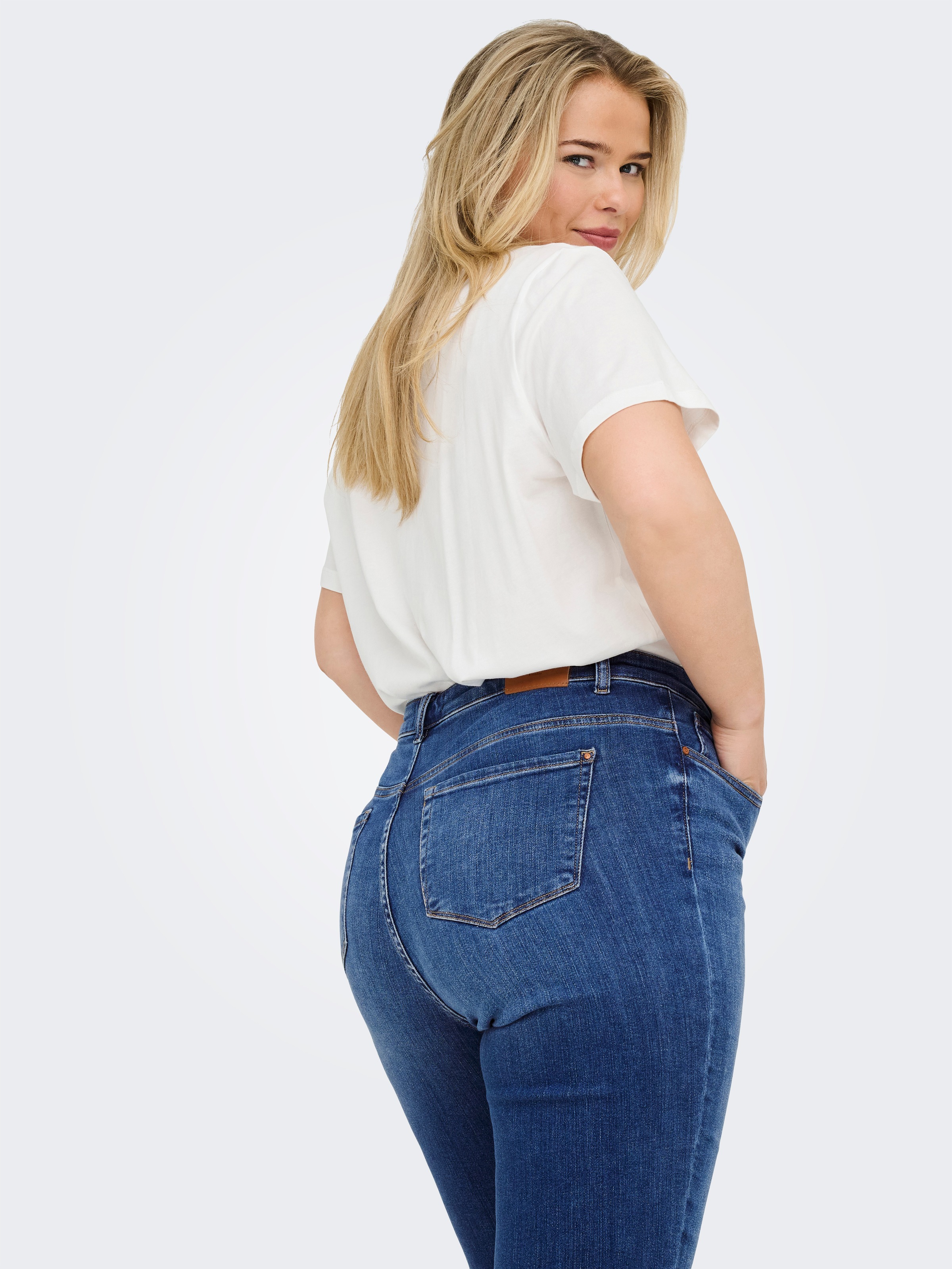 ONLY CARMAKOMA Slim-fit-Jeans »CARSUI MID SLIM DNM DIA364«