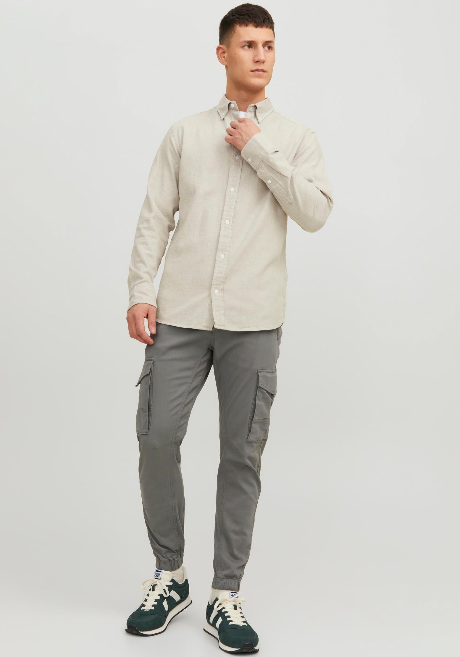 Jack & Jones Cargohose »JPSTPAUL JJFLAKE CARGO NOOS«, mit Beintaschen