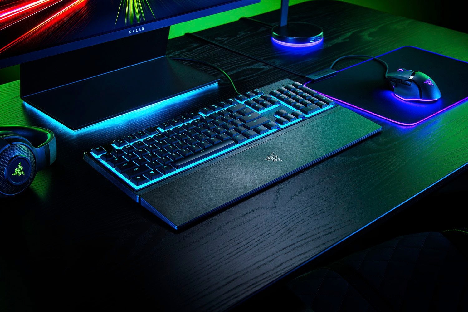 RAZER Gaming-Tastatur »Ornata V3 X«, (Handgelenkauflage-USB-Anschluss-UV-Schutzbeschichtung-Ziffernblock-ergonomische Form)