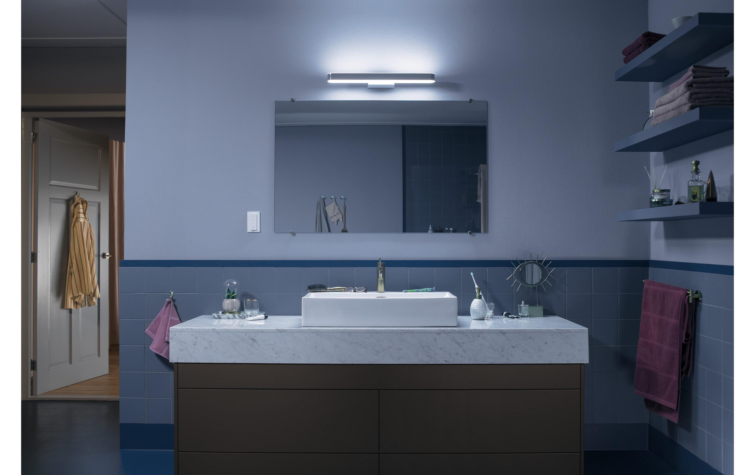 Philips Hue Wandleuchte »White«, 1 flammig