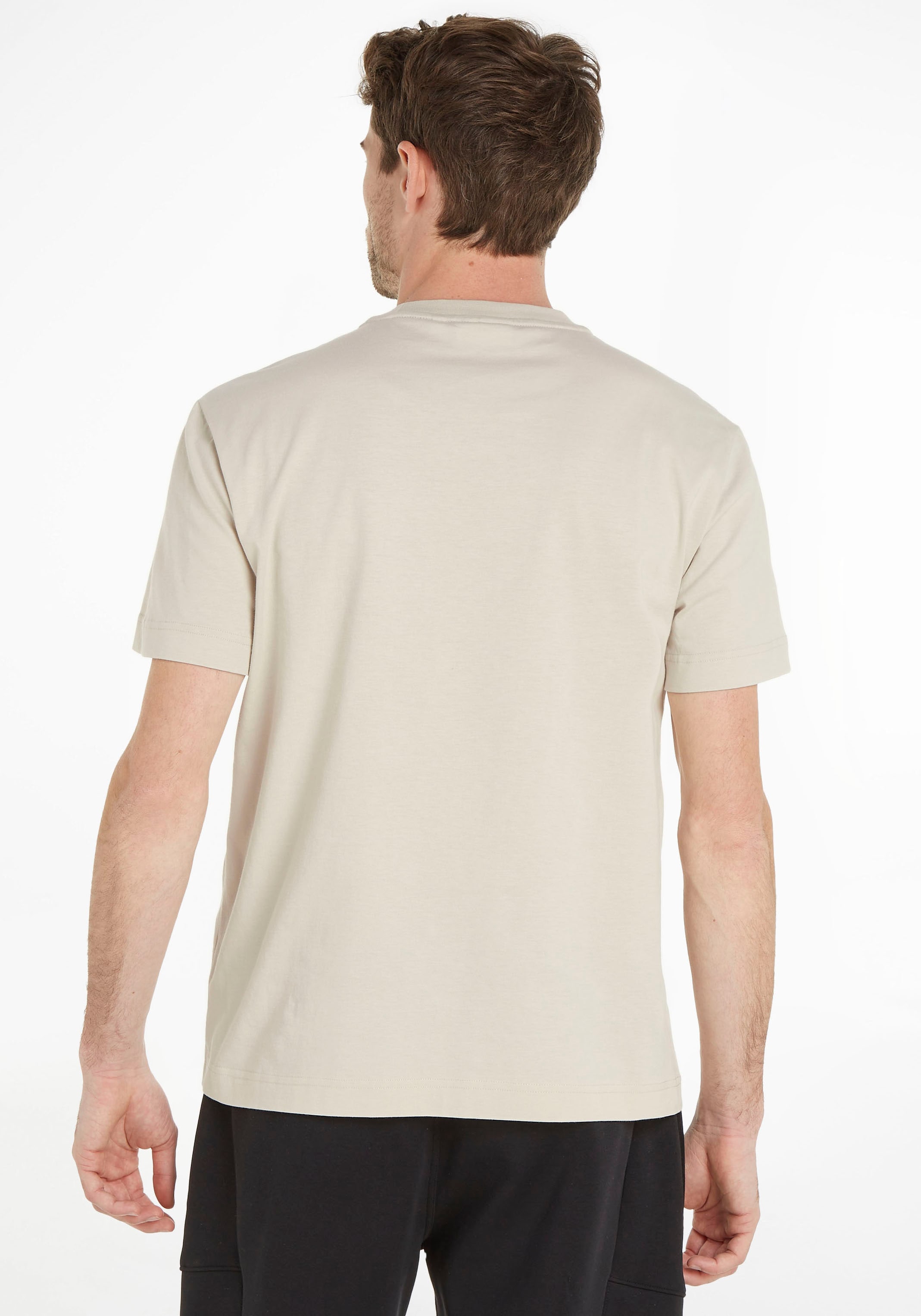 kaufen Kurzarmshirt, Calvin Klein mit auf | Jelmoli-Versand der Klein Brust Logo online Calvin