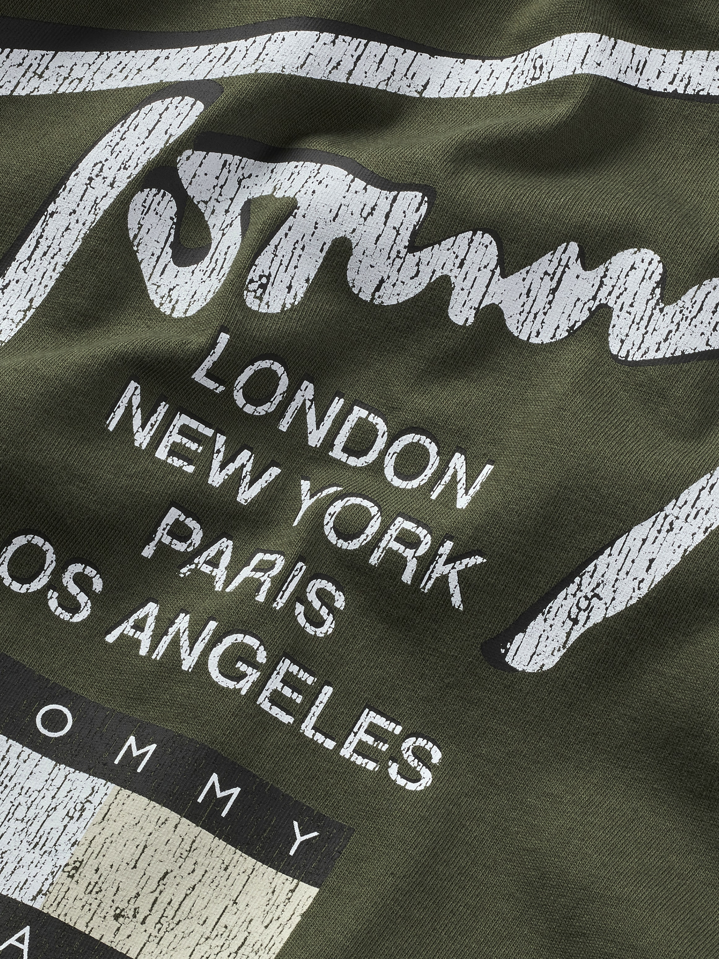 Tommy Jeans T-Shirt »TJM REG TOMMY SIGN CITY TEE EXT«, mit grossem Logo am Rücken