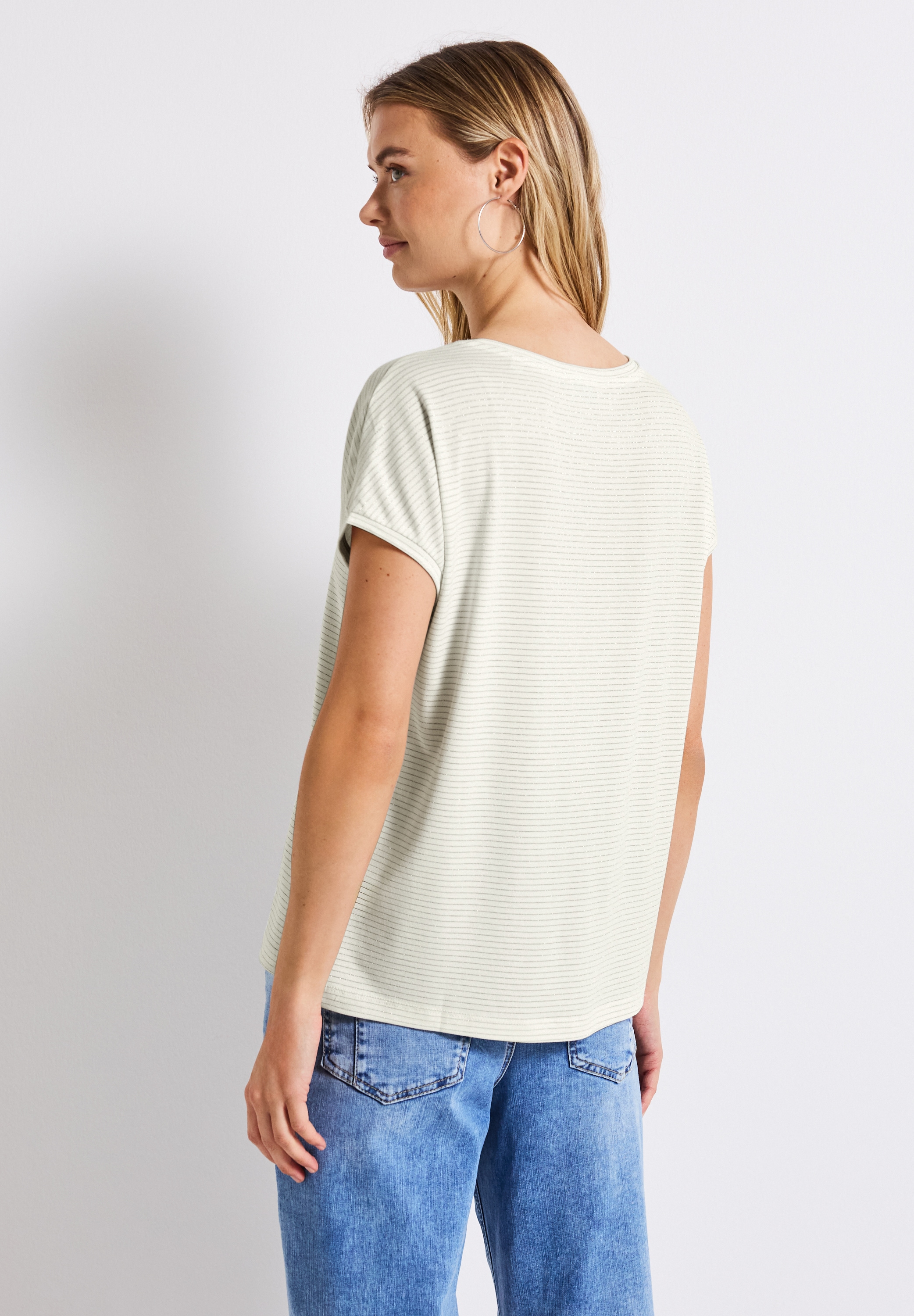 STREET ONE Rundhalsshirt, mit glitzernden Streifen