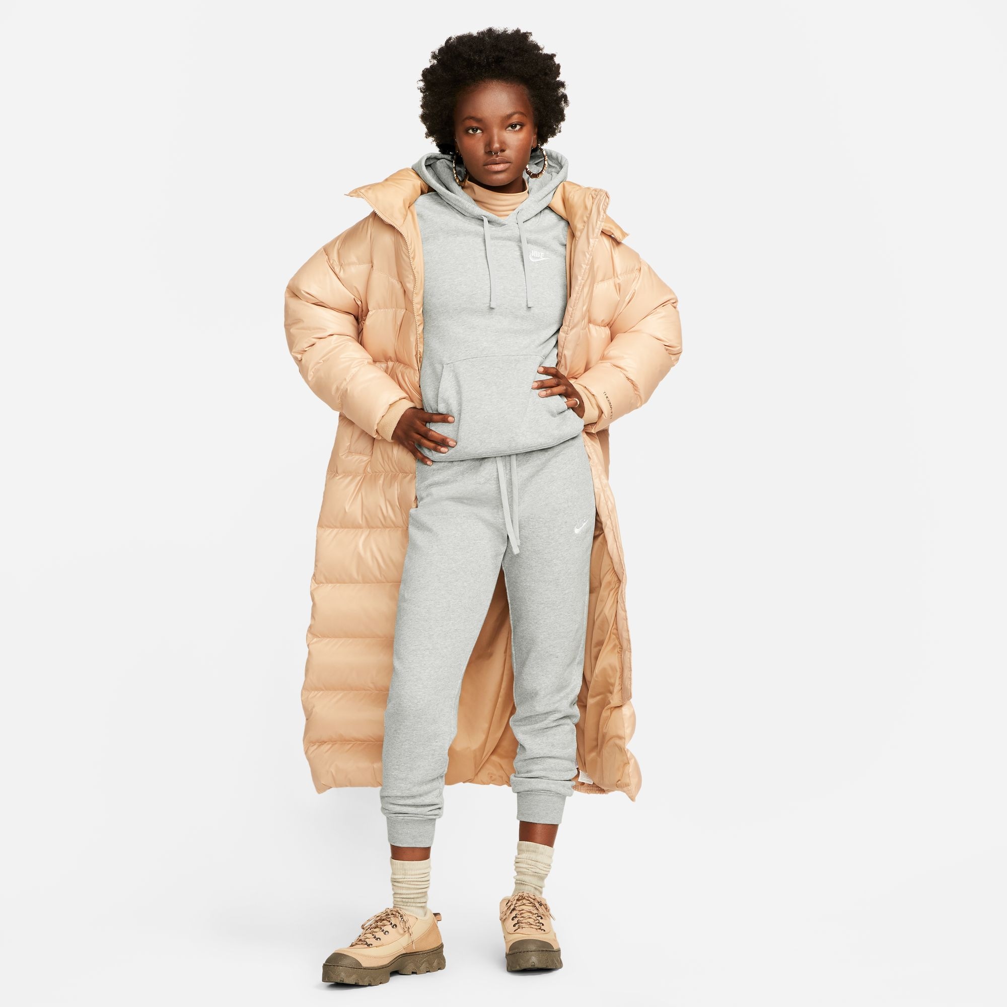 Nike Sportswear Jogginghose »CLUB FLEECE WOMENS MID-RISE PANTS«, weiches Fleecematerial