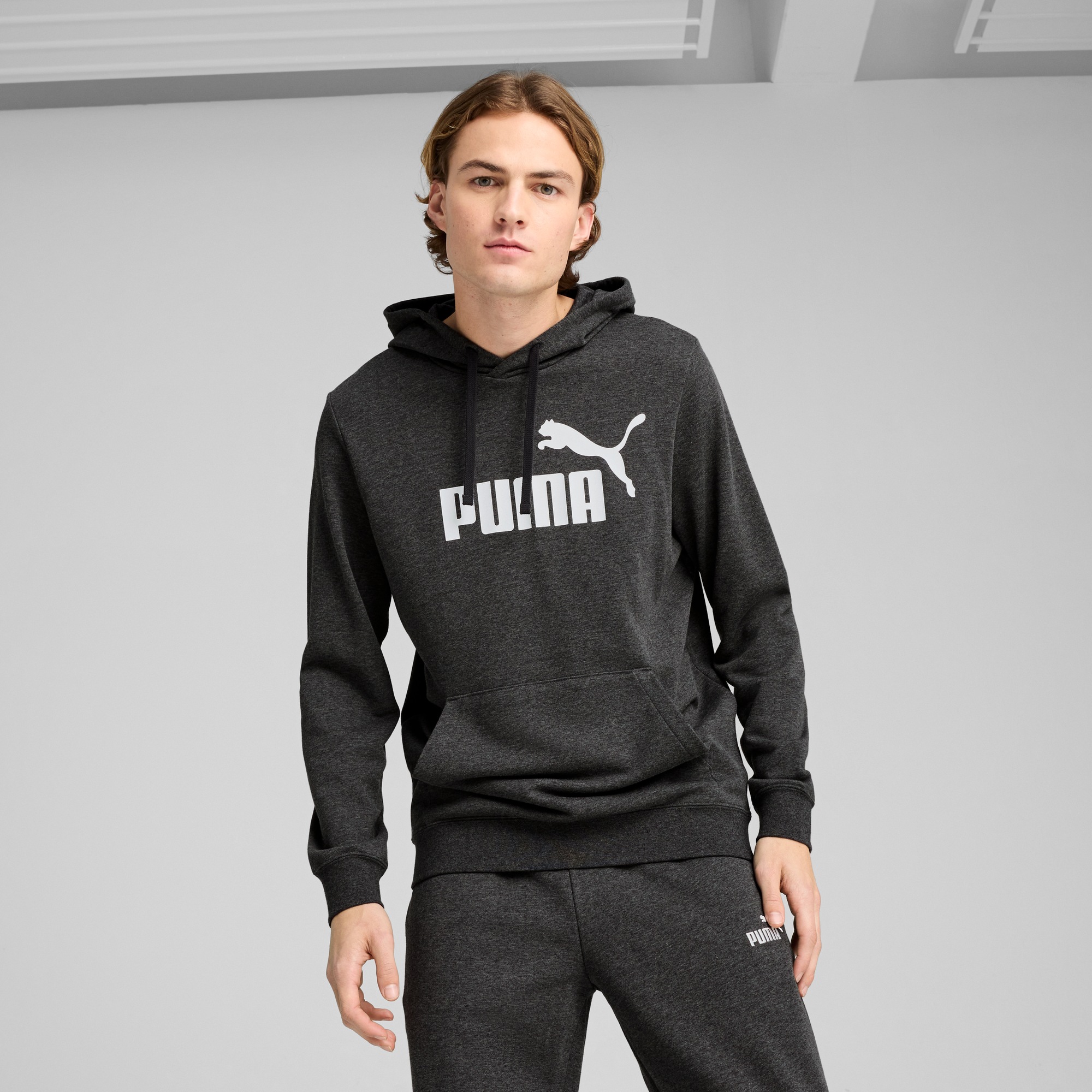 PUMA Kapuzensweatshirt »ESS NO. 1 LOGO HOODIE TR«, mit verstellbarer Kapuze, mit Kängurutasche, aus French Terry