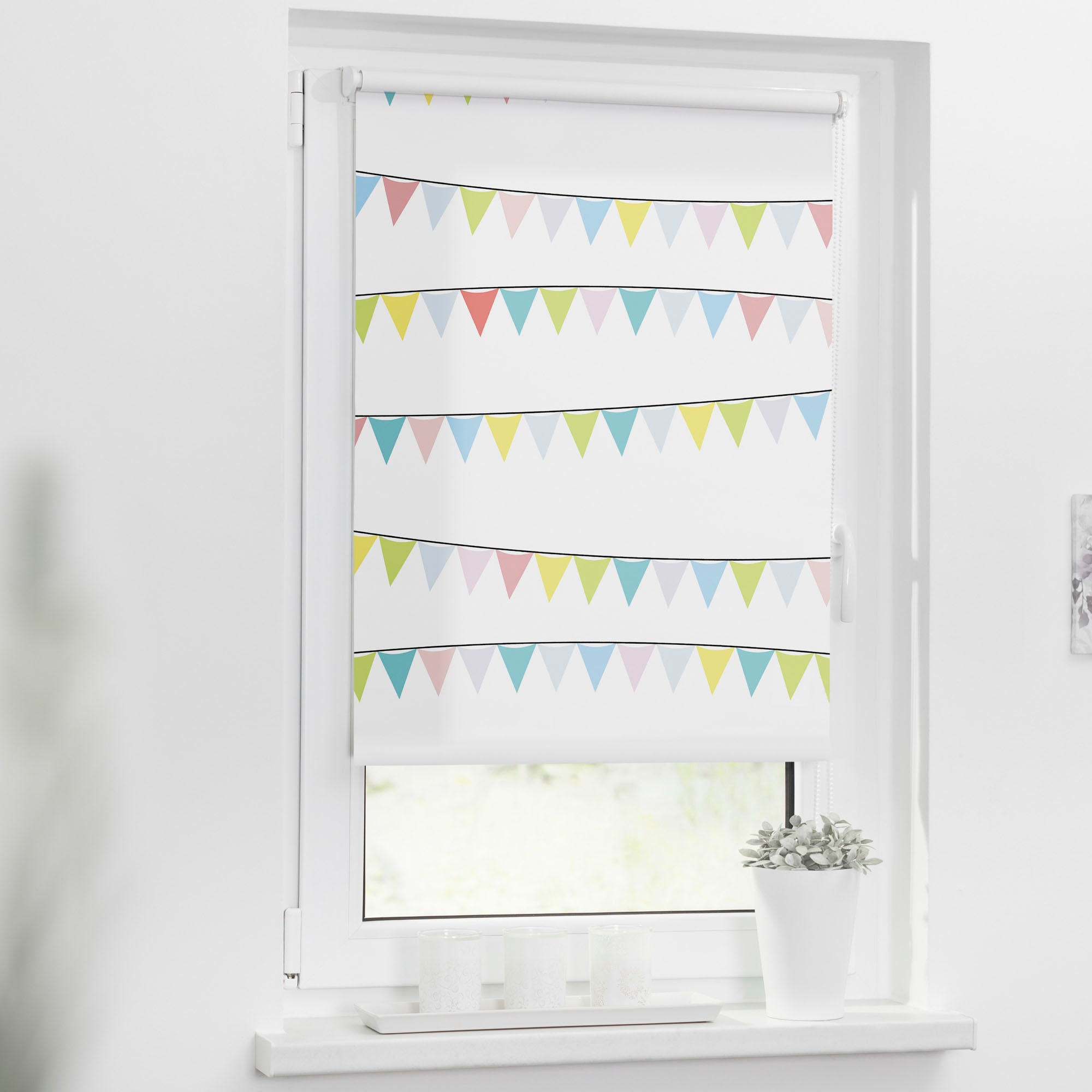 LICHTBLICK ORIGINAL Seitenzugrollo »Klemmfix Motiv Wimpelkette«, Lichtschutz, ohne Bohren, freihängend, bedruckt