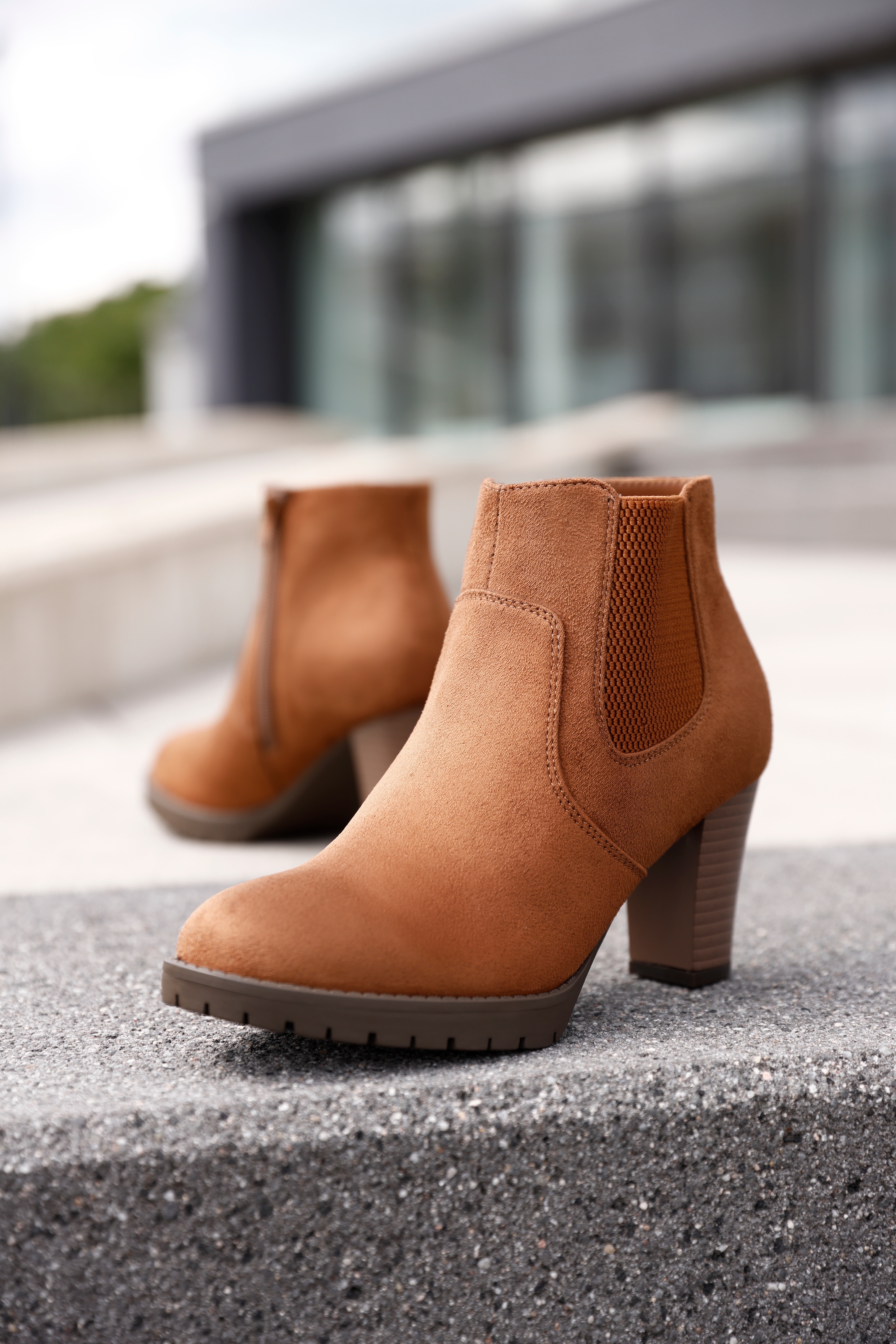 Aniston SHOES Stiefelette, Ankleboots mit seitlichem Stretcheinsatz - NEUE KOLLEKTION
