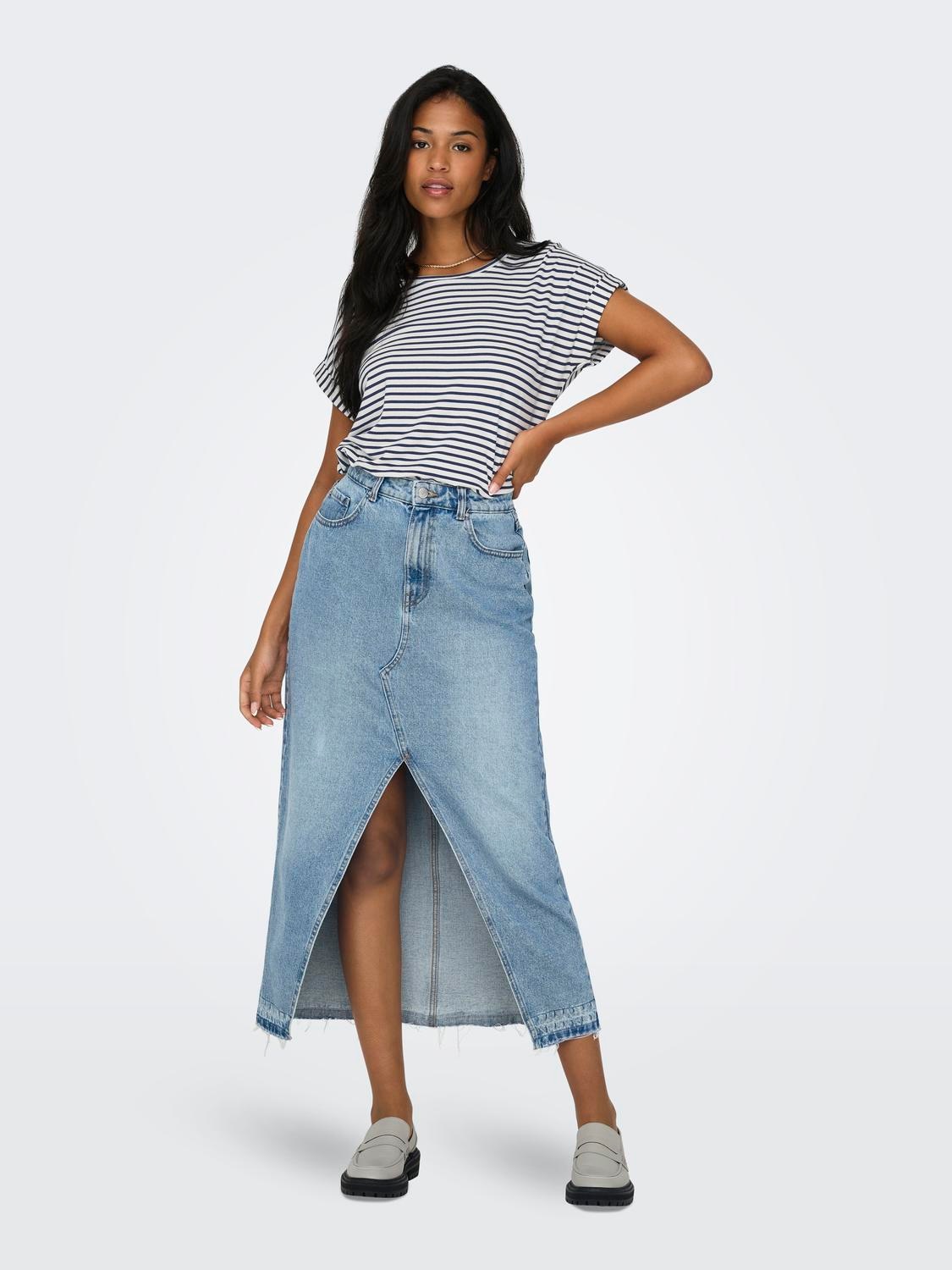ONLY T-Shirt »ONLMOSTER – Kurzarmshirt mit Aufschlag für lässige Looks«, gestreift, lässig geschnitten, Jersey, Rundhals, Viskosemischung