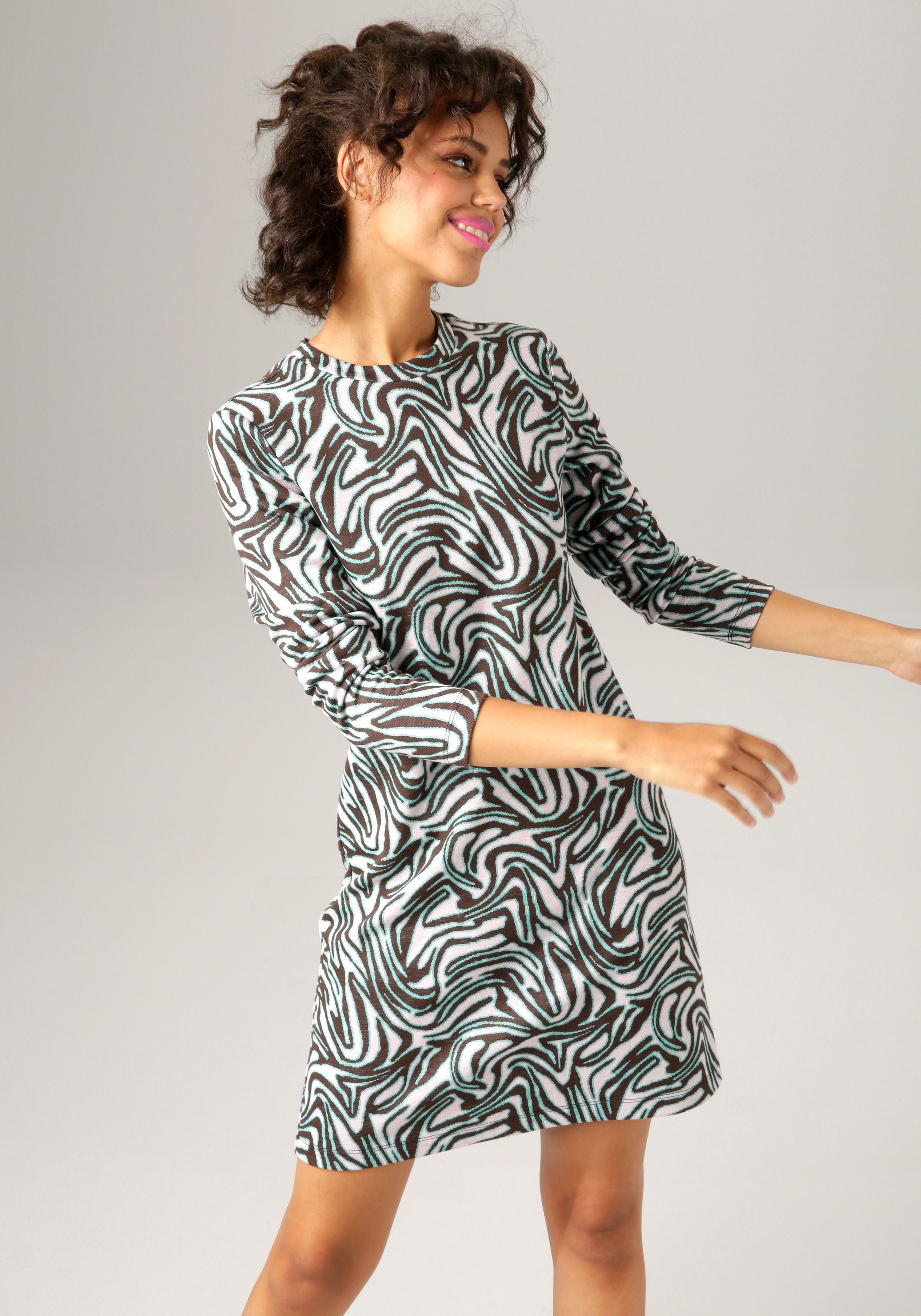 Aniston CASUAL Jerseykleid, mit extravagantem, graphischen Muster kaufen
