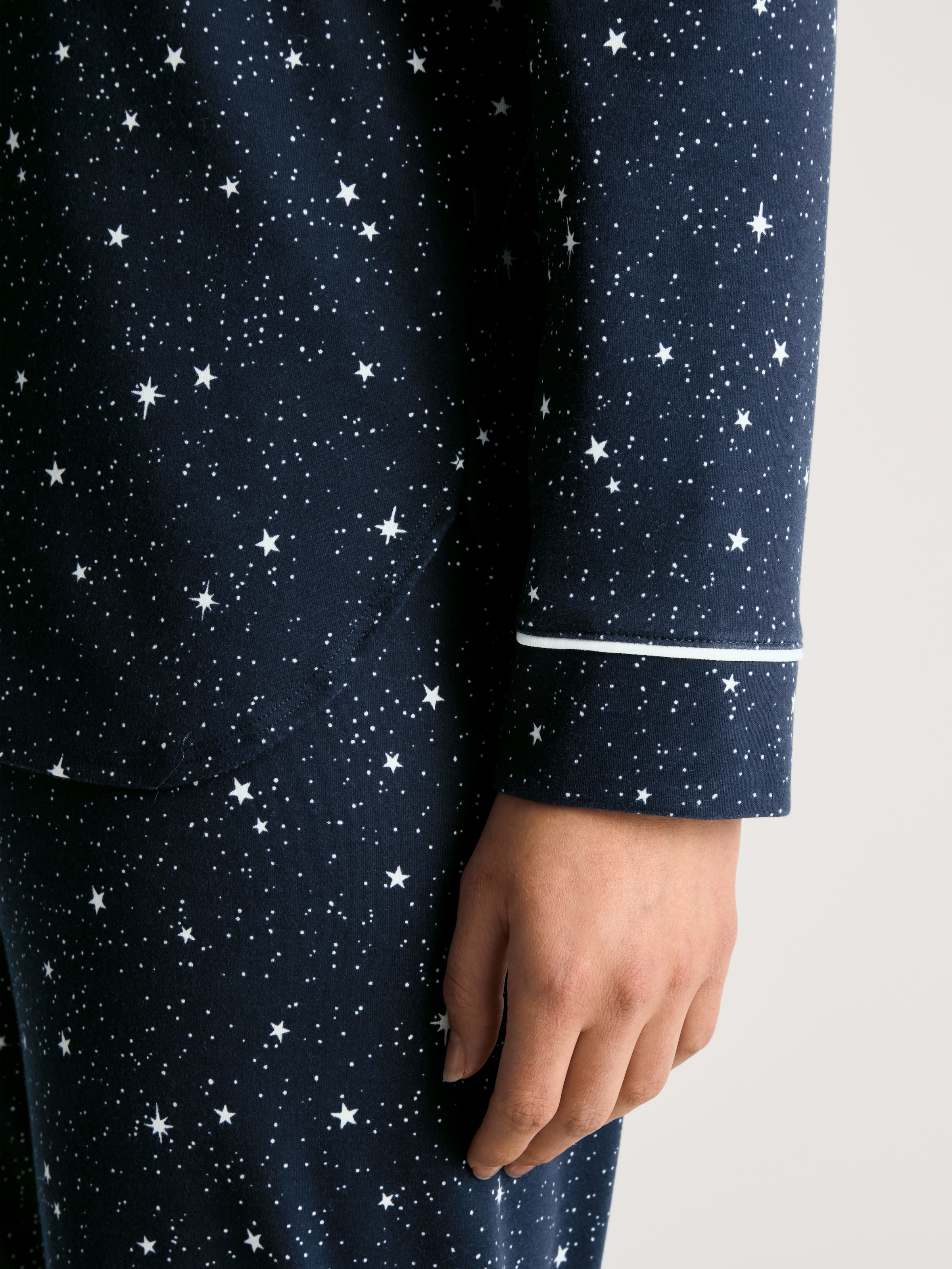 CALIDA Pyjama »Sweet Dreams«, (2 tlg.), Reverskragen, Knopfleiste, Pure Cotton, Interlock-Qualität, weich