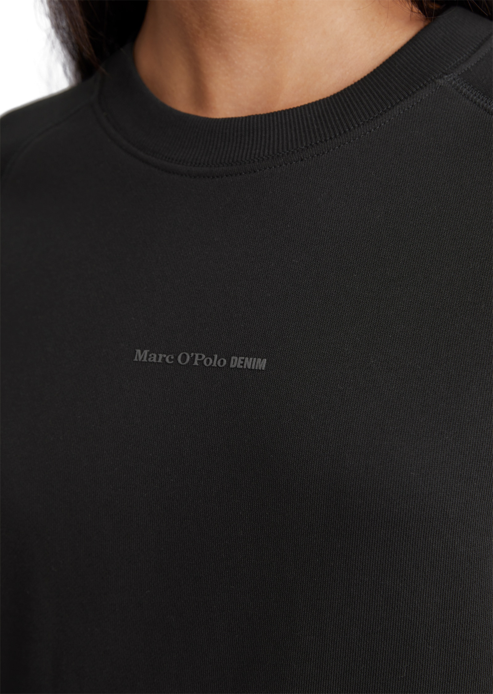 Marc O'Polo DENIM Sweatshirt, Im modernen O-Shape, locker geschnitten und Raglanärmeln
