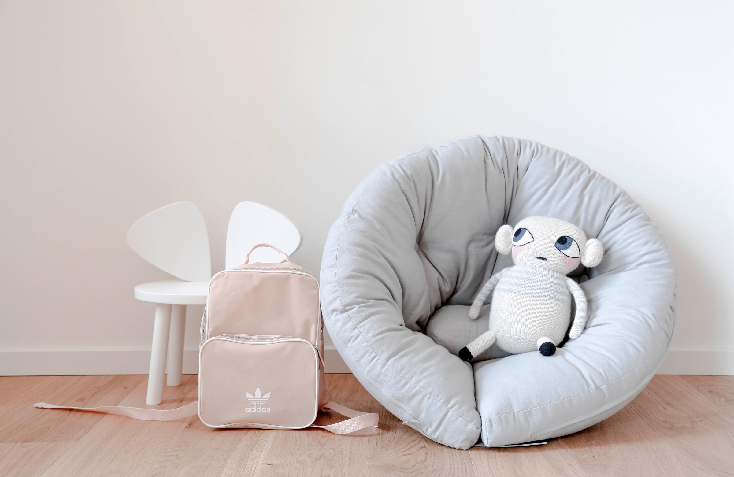 Karup Design Sessel "Mini Nido - ausklappbarer und bequemer Kindersessel"