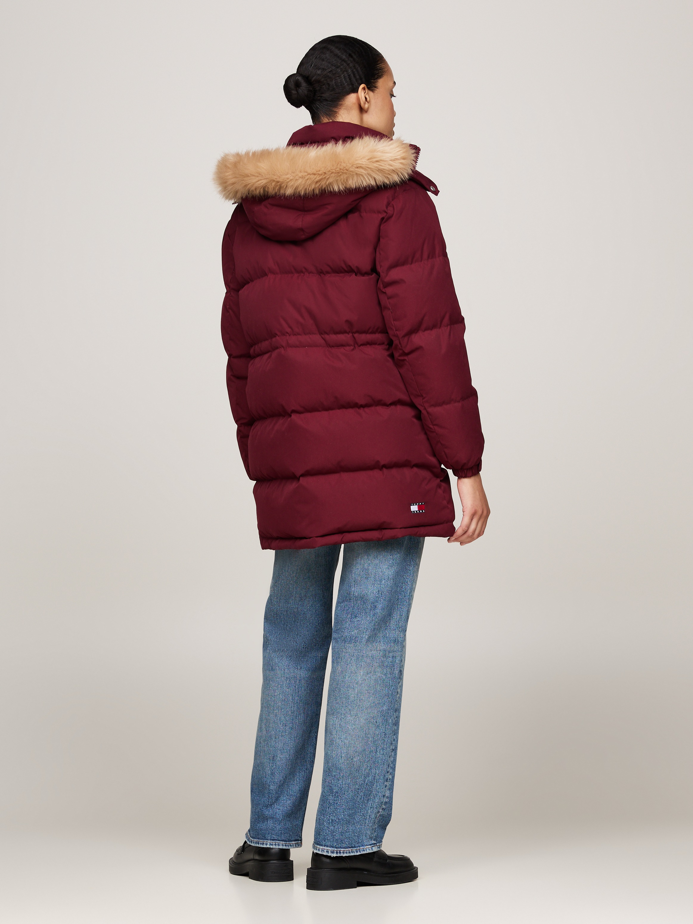 Tommy Jeans Steppjacke »TJW MIDI ALASKA FAUX FUR«, mit Kapuze, mit Fellimitat